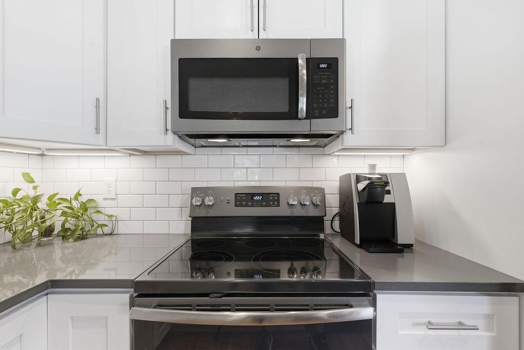 13804 E 16th Ave - Photo 10