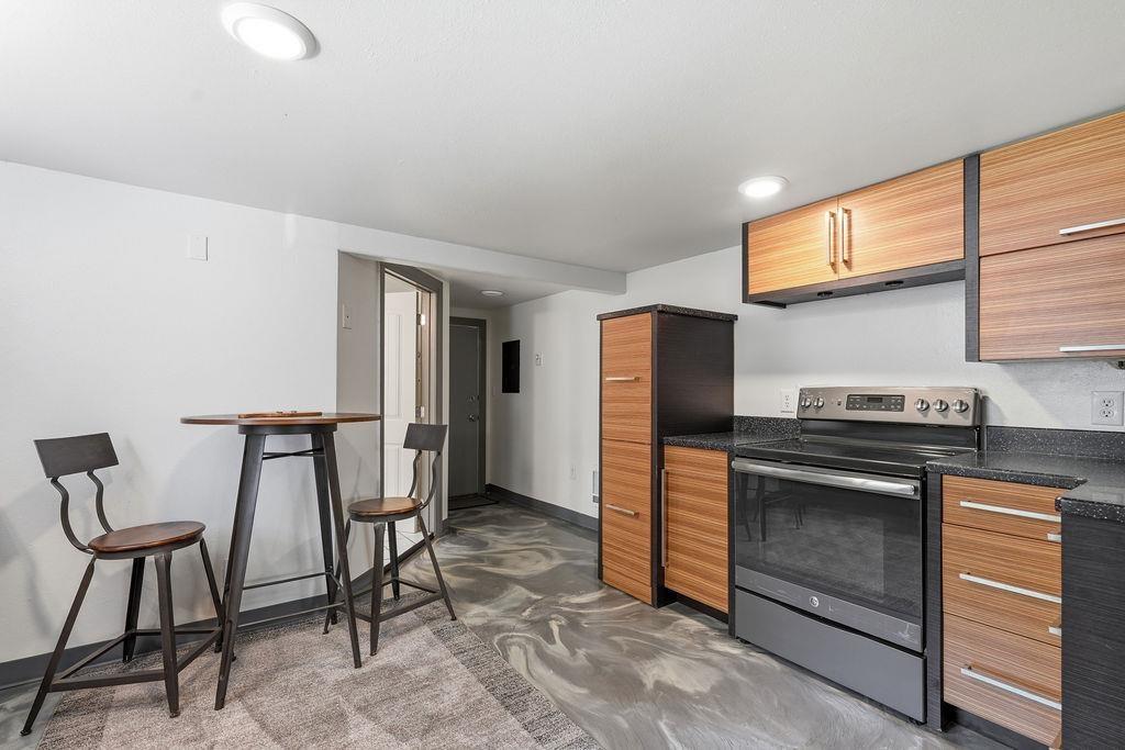 13804 E 16th Ave - Photo 33