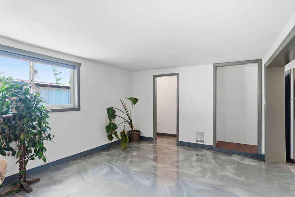 13804 E 16th Ave - Photo 30