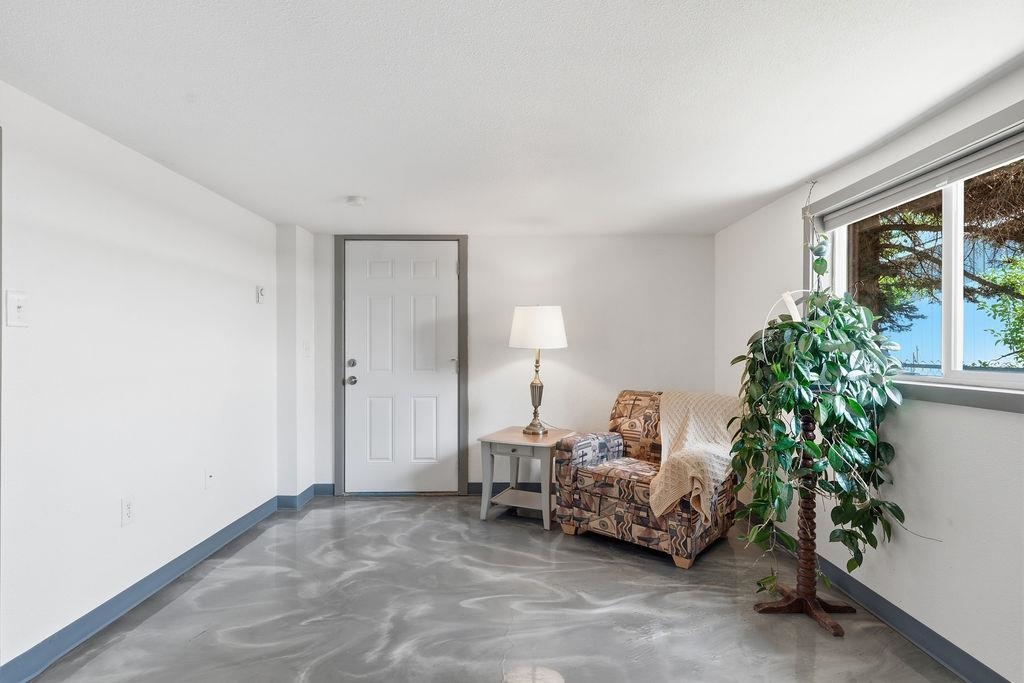 13804 E 16th Ave - Photo 31
