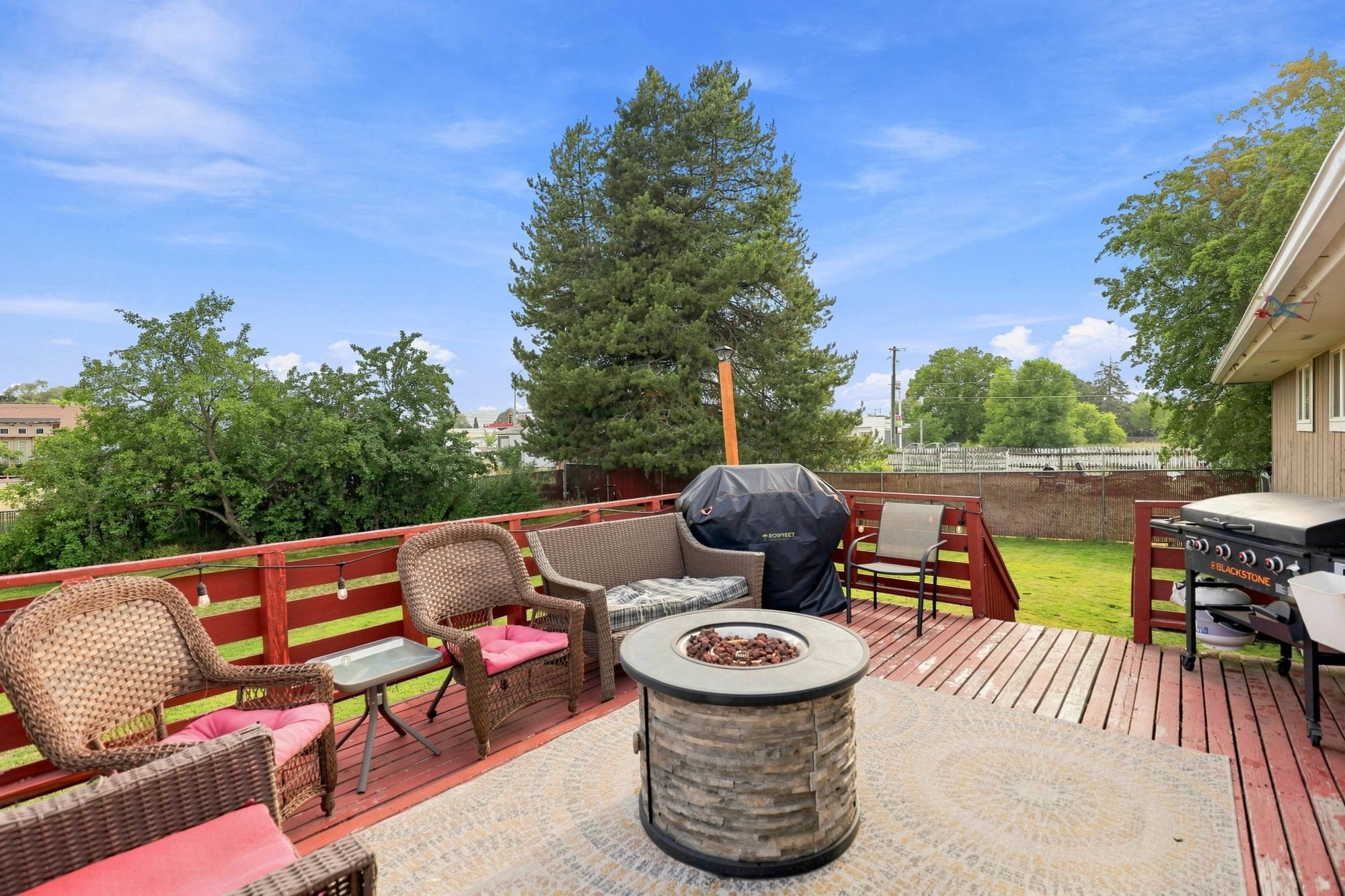 13916 E Mallon Ave - Photo 31