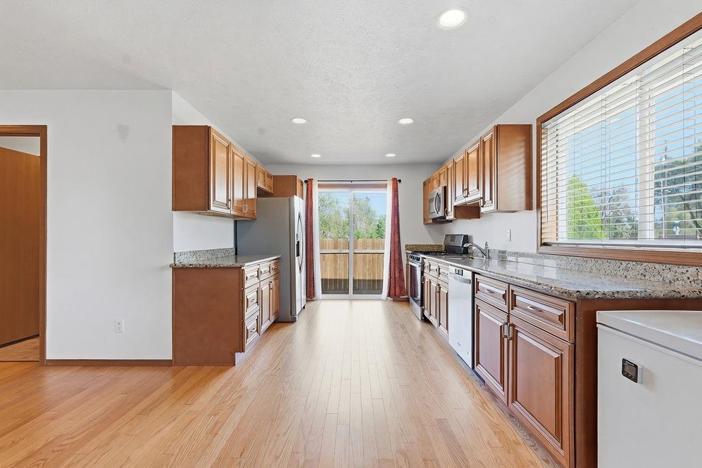 7125 N Crestline St - Photo 4