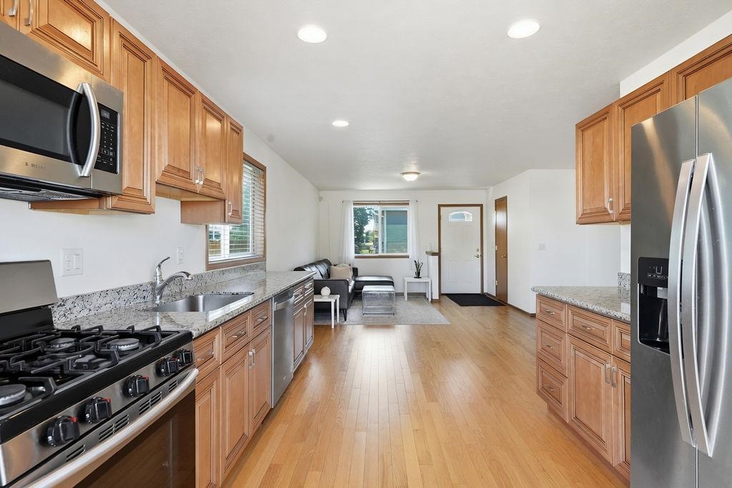 7125 N Crestline St - Photo 8