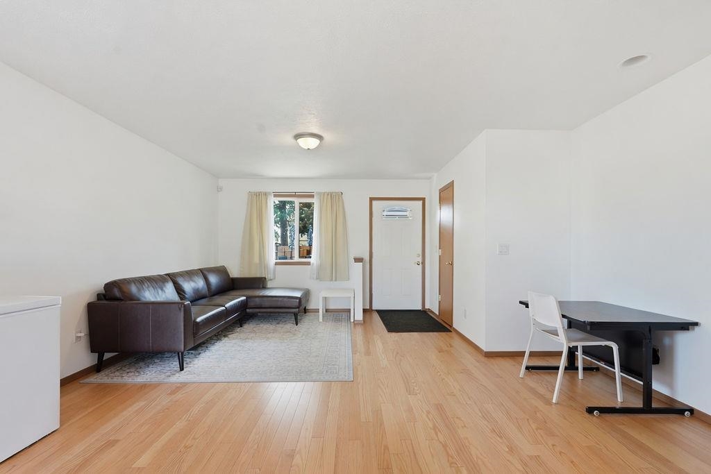 7125 N Crestline St - Photo 9