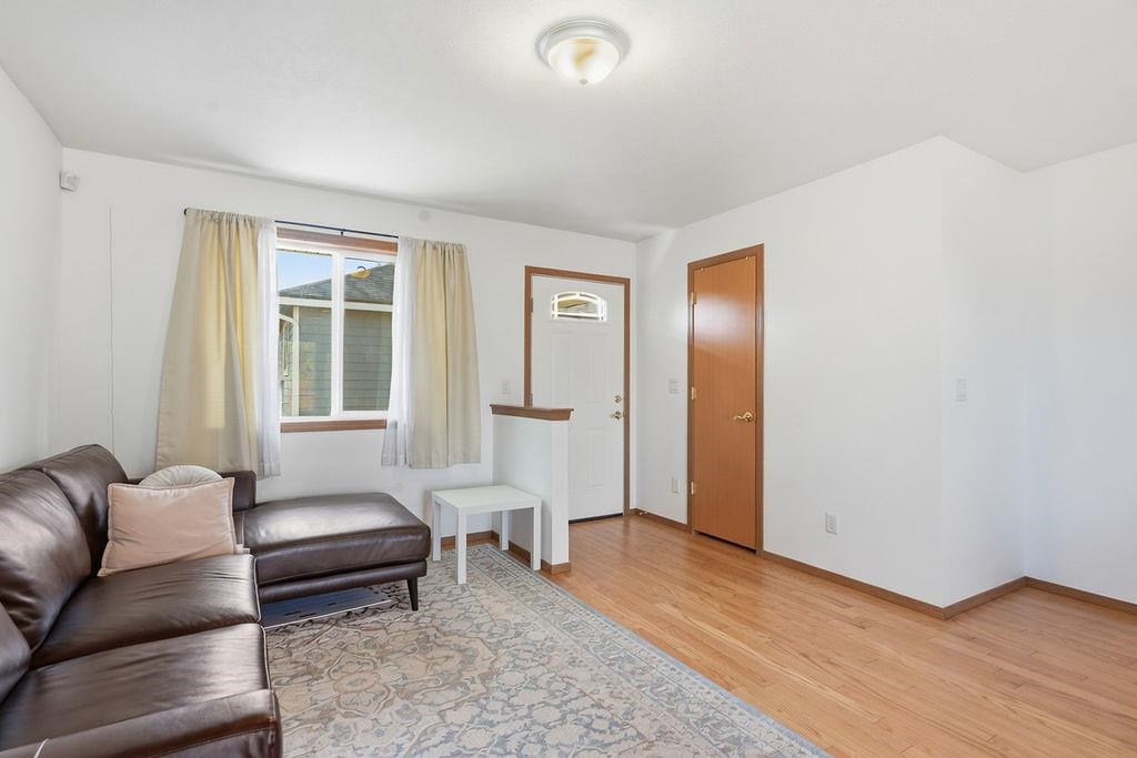 7125 N Crestline St - Photo 11