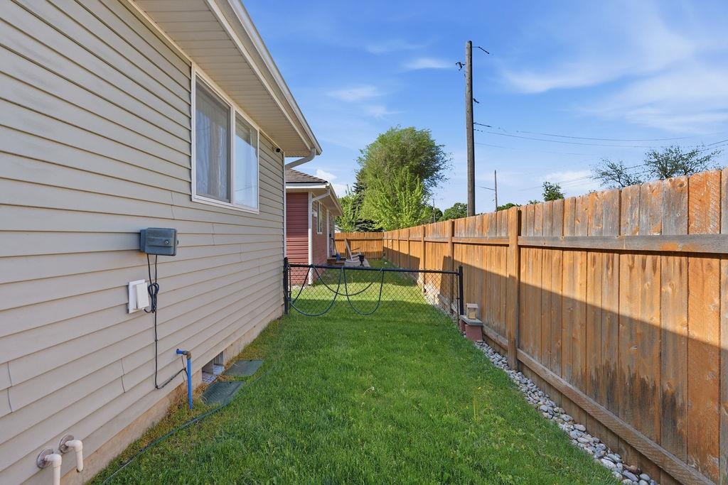 7125 N Crestline St - Photo 24