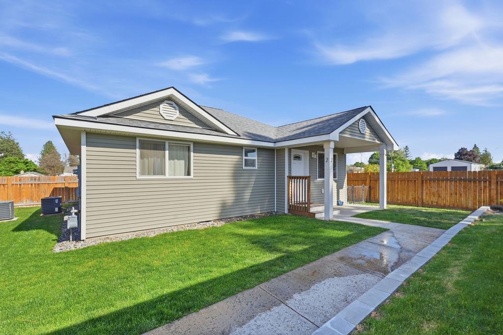7125 N Crestline St - Photo 26