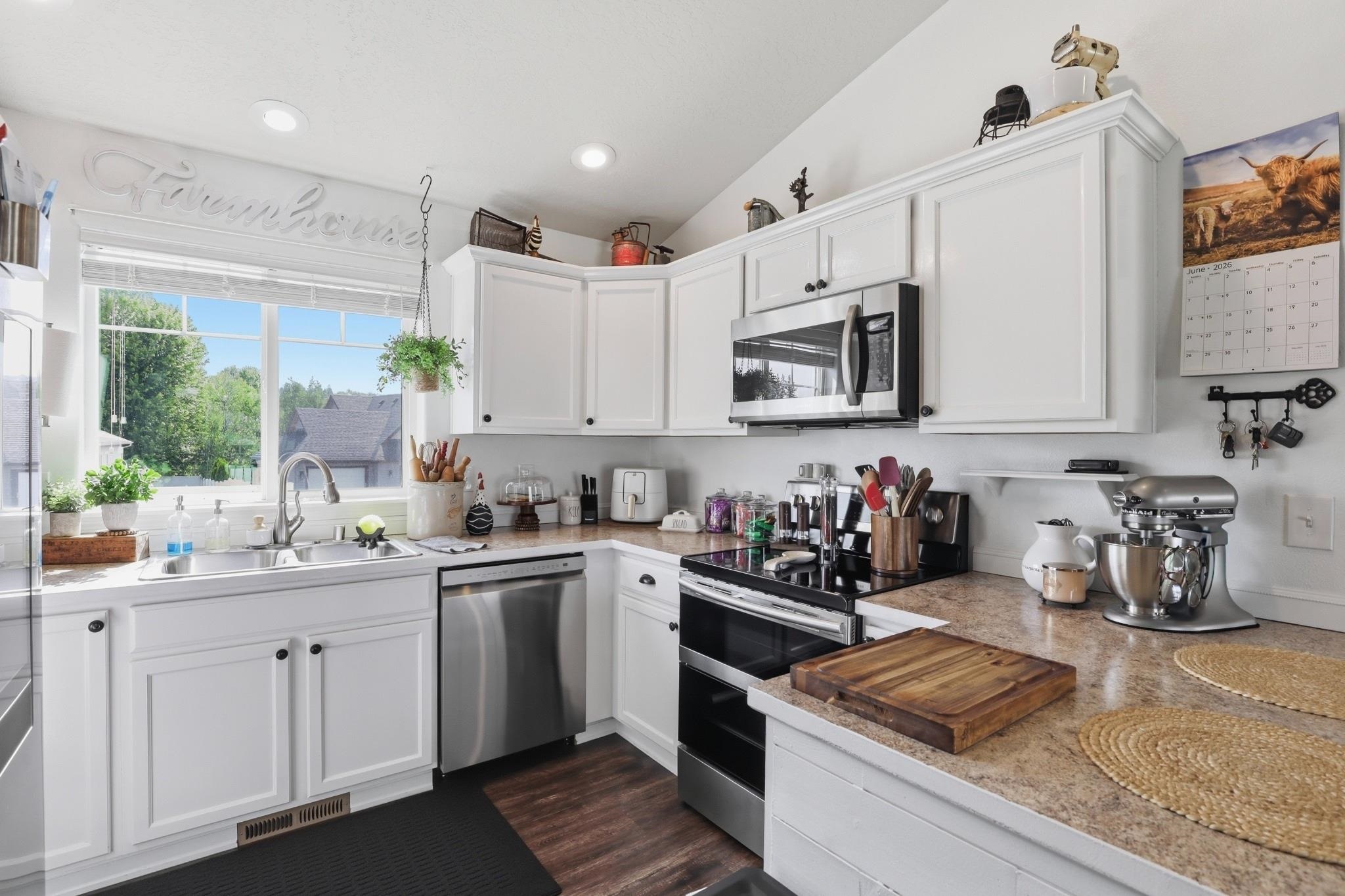 1027 S Virgil Ct - Photo 4