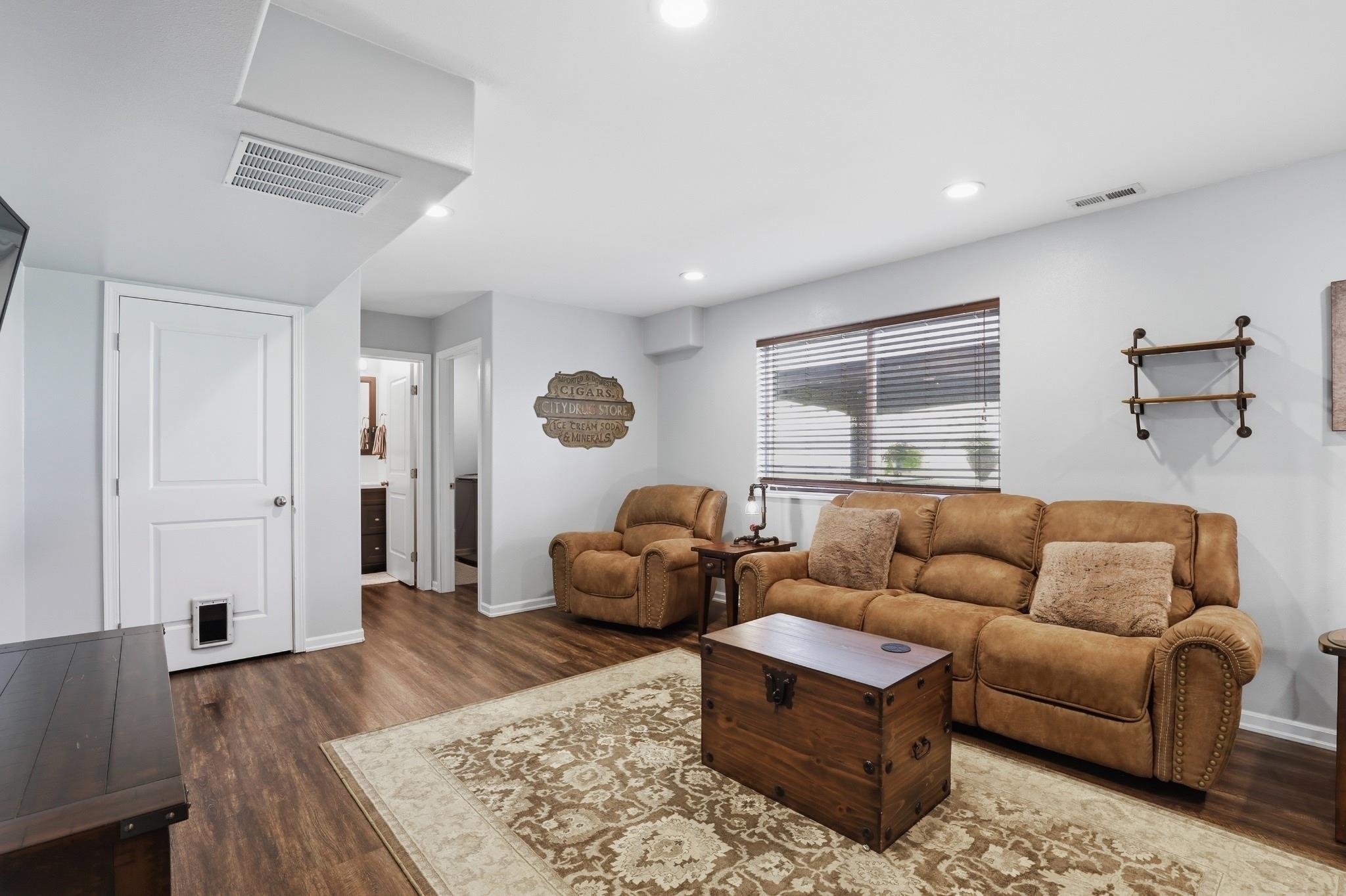 1027 S Virgil Ct - Photo 22