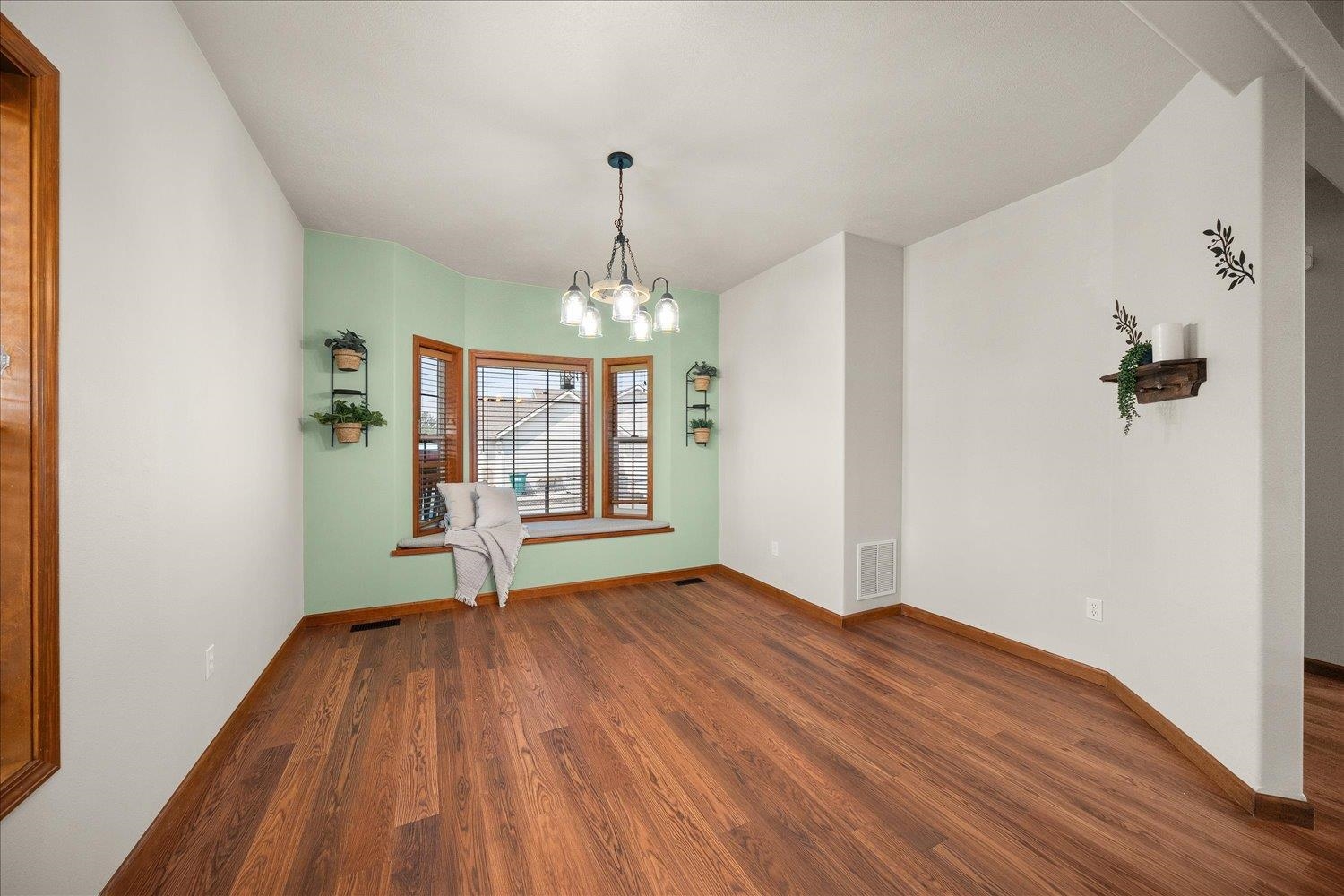 19217 E 7TH Ave - Photo 11