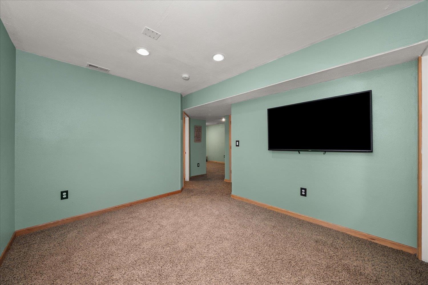 19217 E 7TH Ave - Photo 29