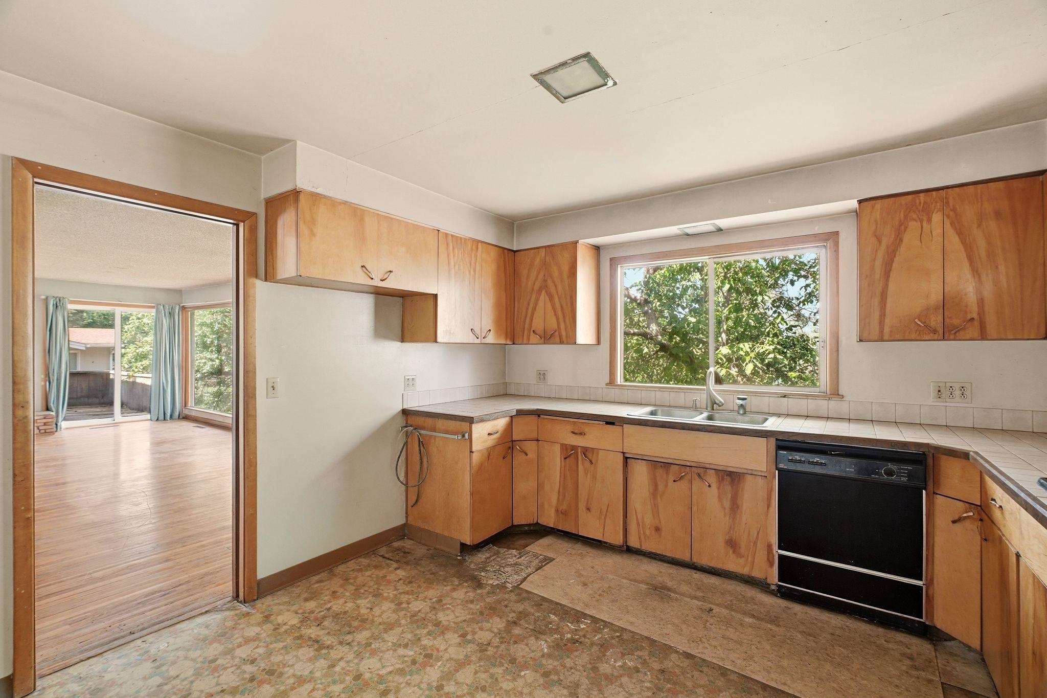 4015 E 17th Ave - Photo 9