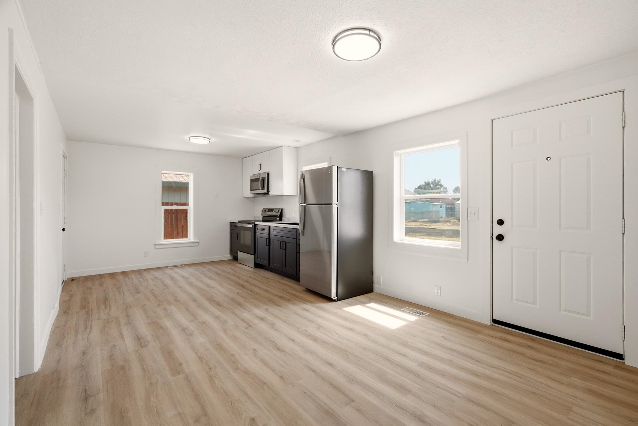 717 E Wabash Ave - Photo 5