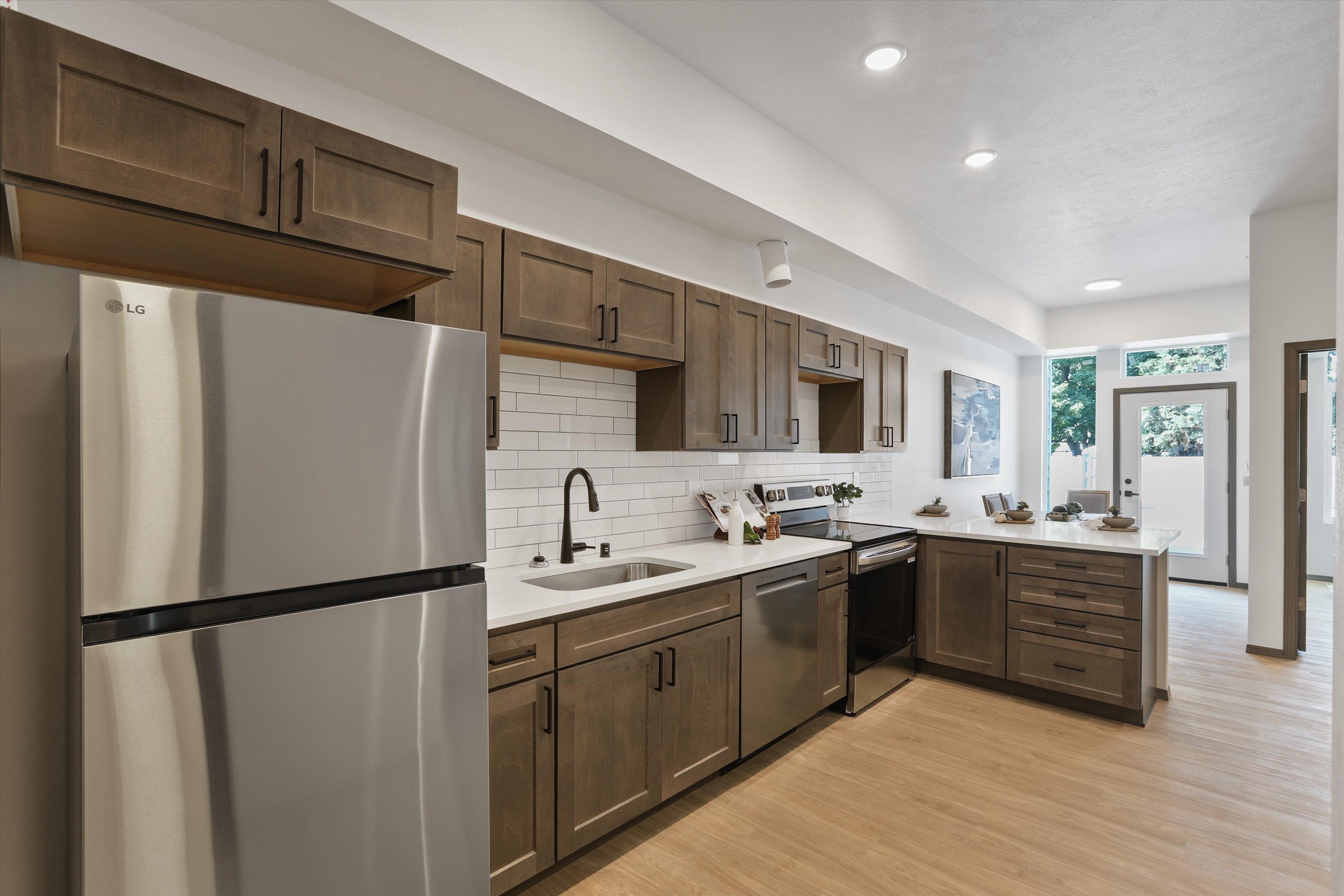 11802 E Main Ave - Photo 5