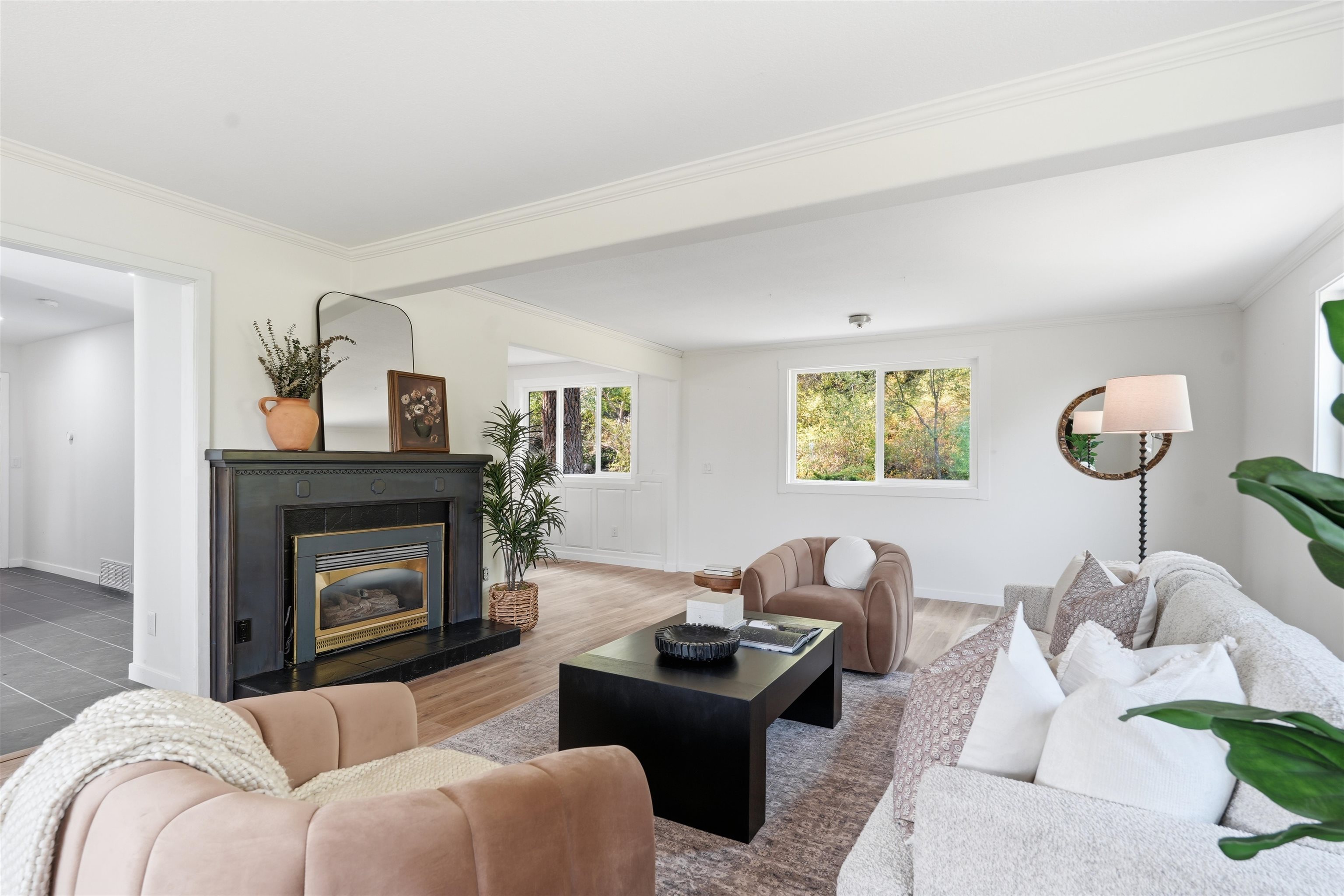 3660 W Rosamond Ave - Photo 18