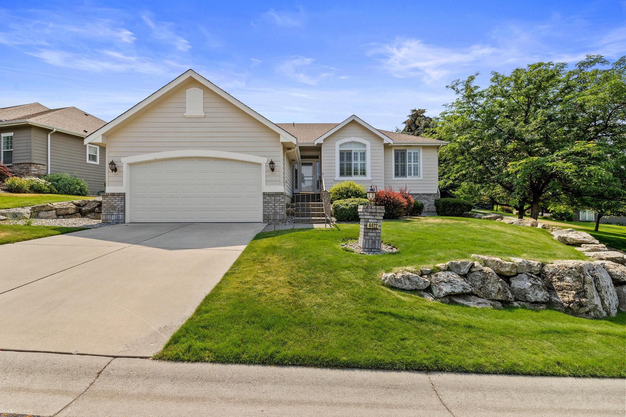 4422 E North Glenngrae Ln - Photo 4
