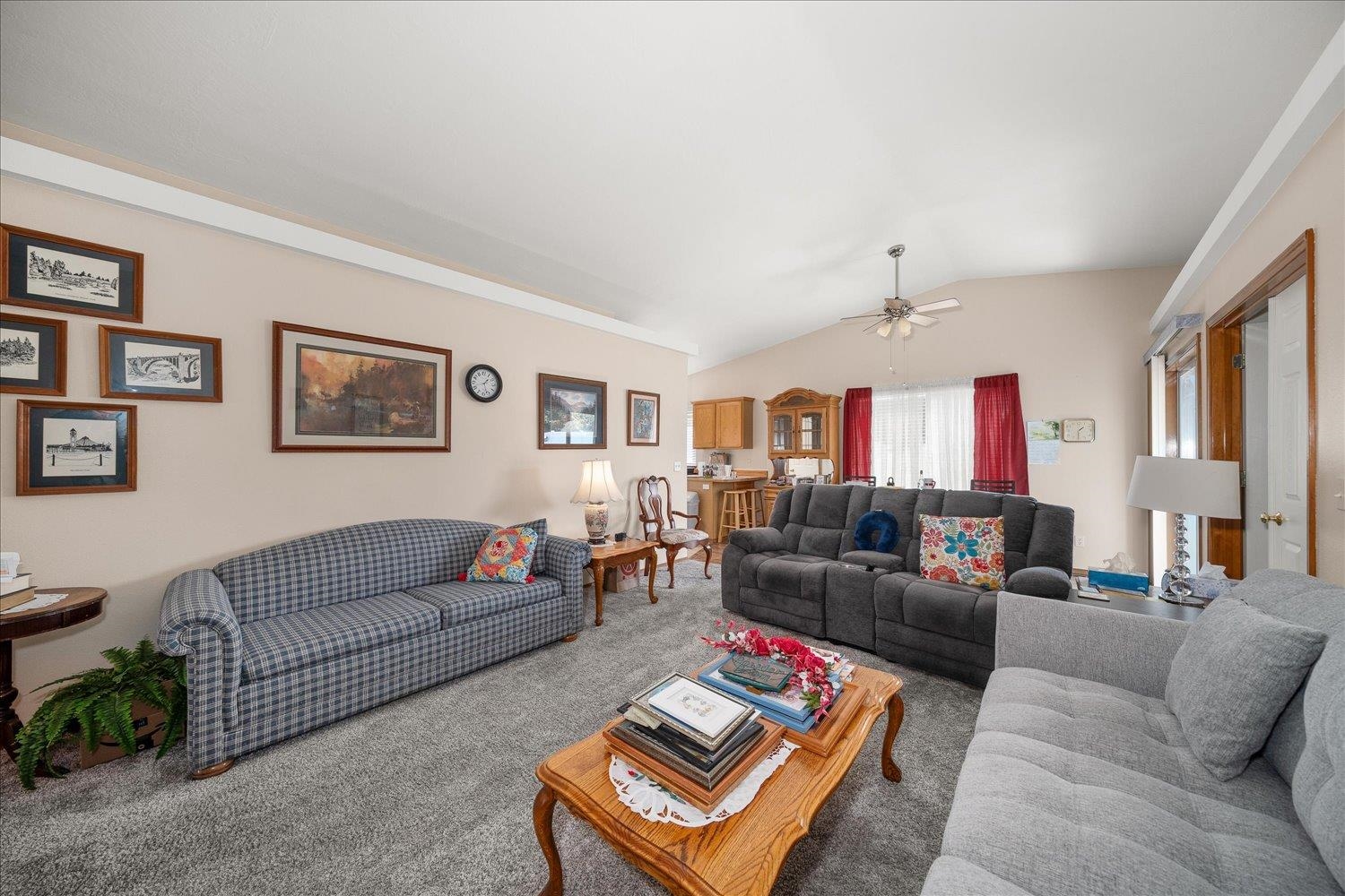 23008 E Remington Ln - Photo 3