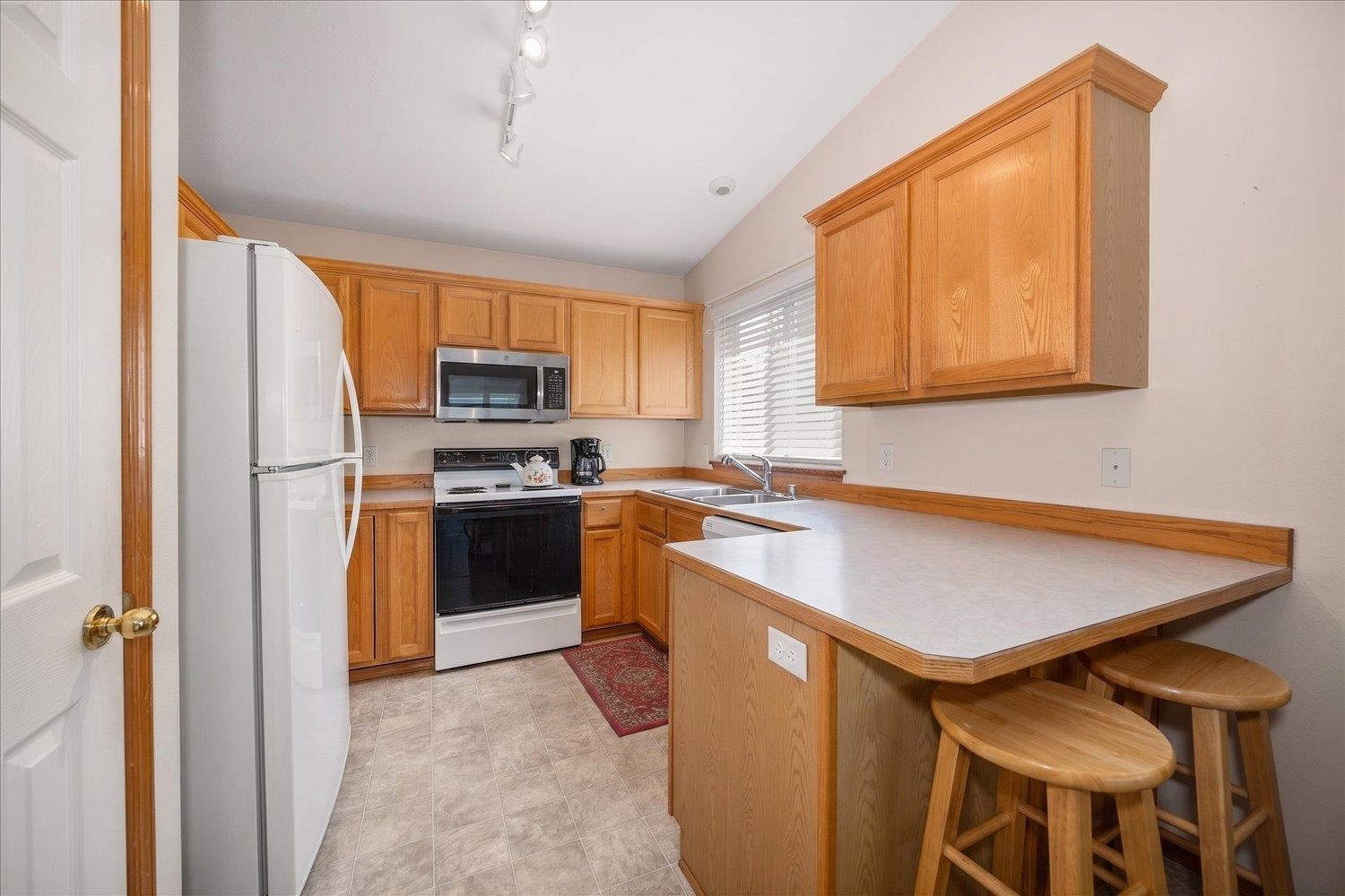 23008 E Remington Ln - Photo 6