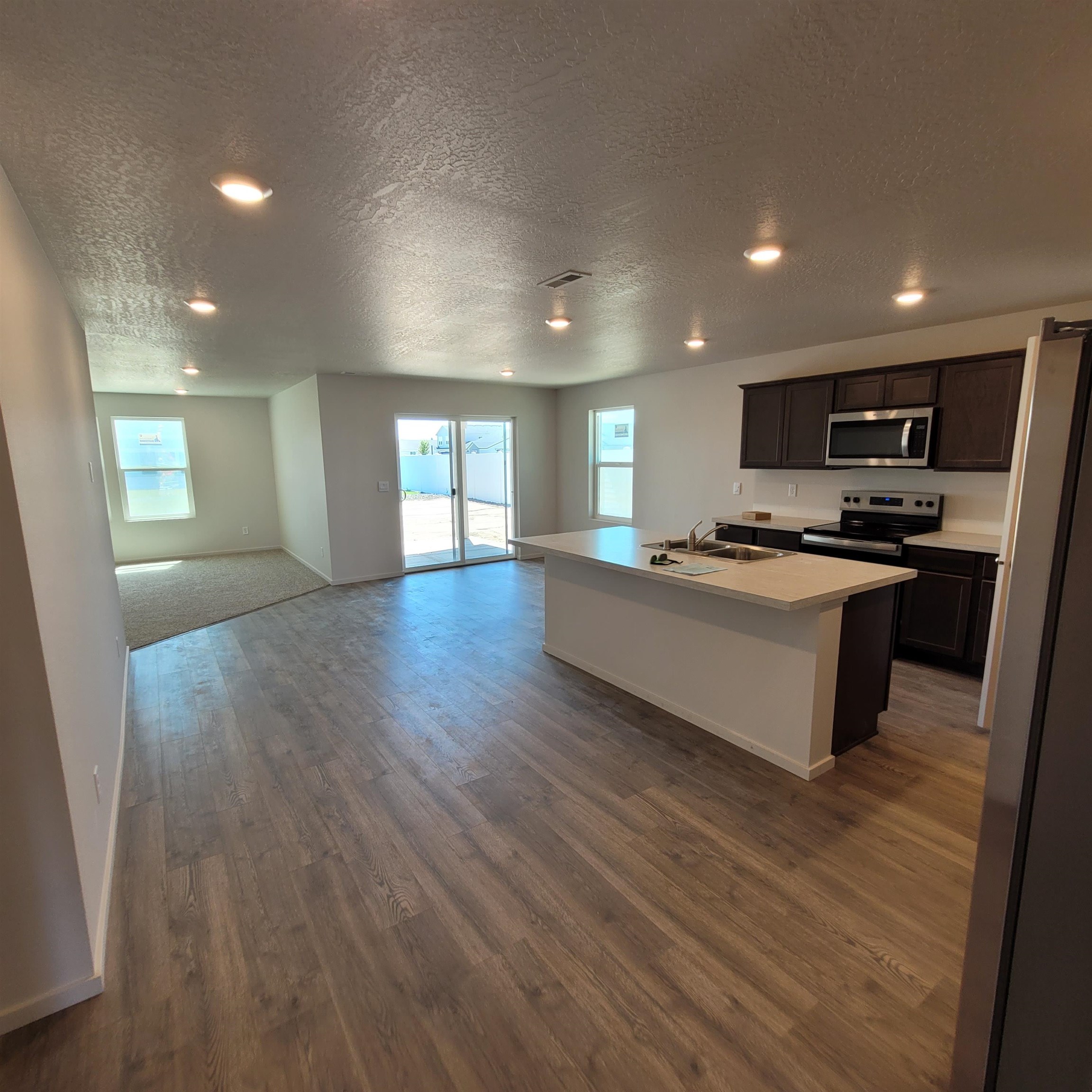 1517 E A St - Photo 6