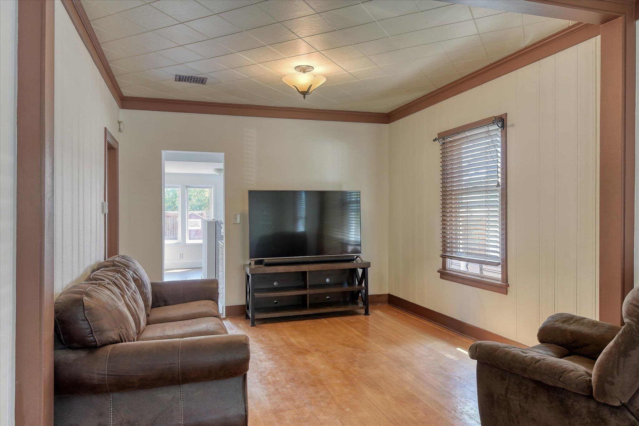 1917 W Mansfield Ave - Photo 4