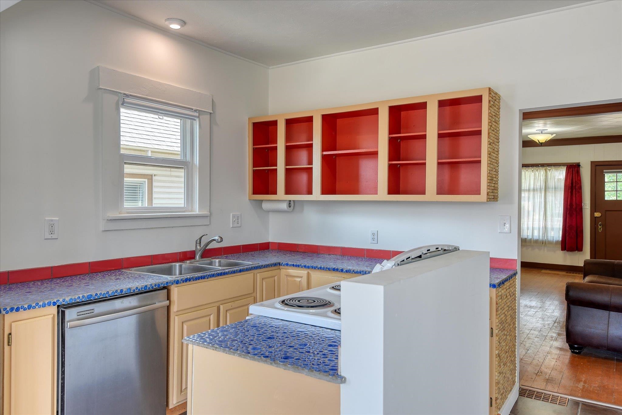 1917 W Mansfield Ave - Photo 8