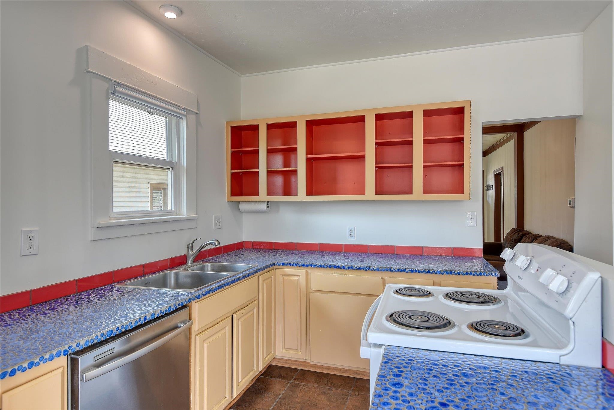 1917 W Mansfield Ave - Photo 9