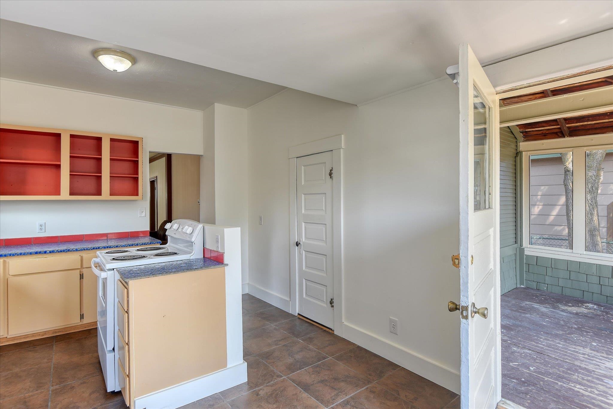 1917 W Mansfield Ave - Photo 10