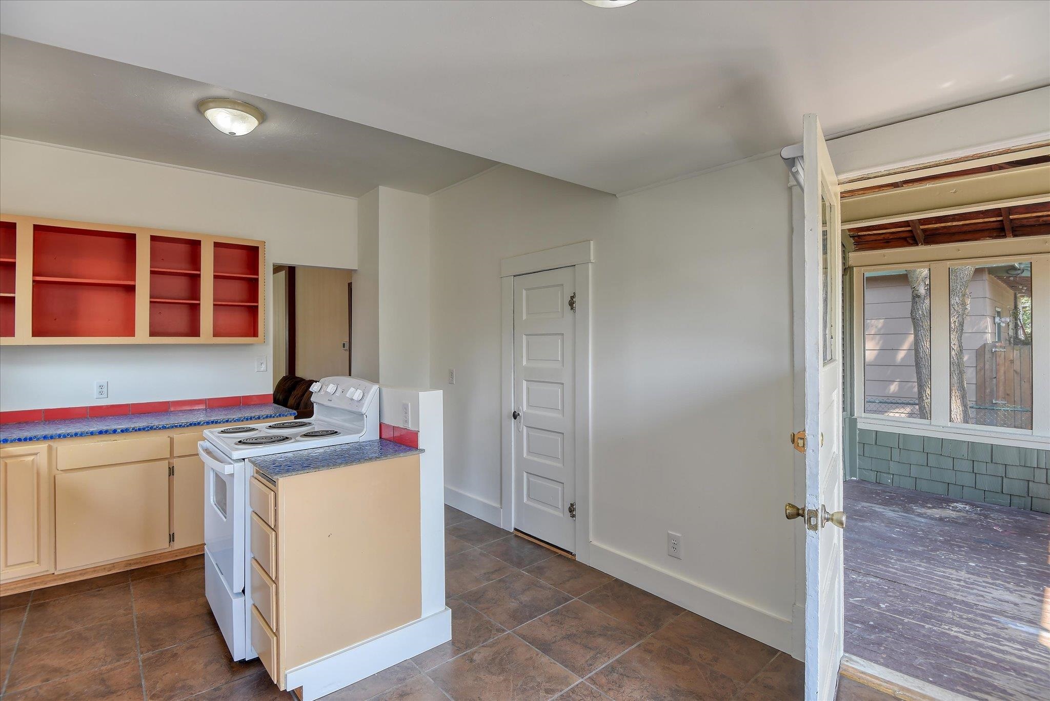 1917 W Mansfield Ave - Photo 11