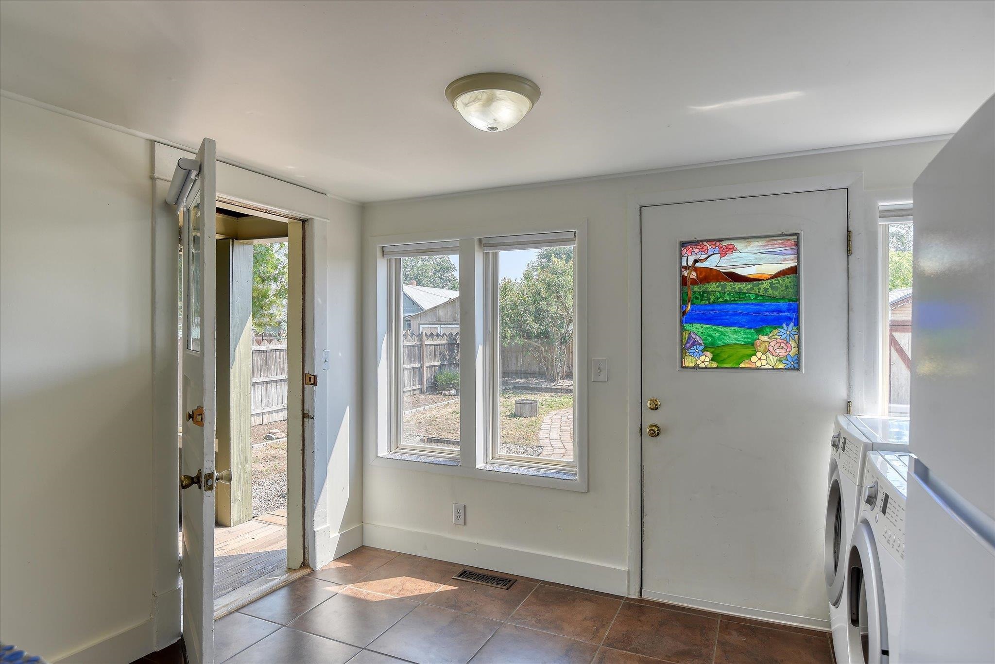 1917 W Mansfield Ave - Photo 12