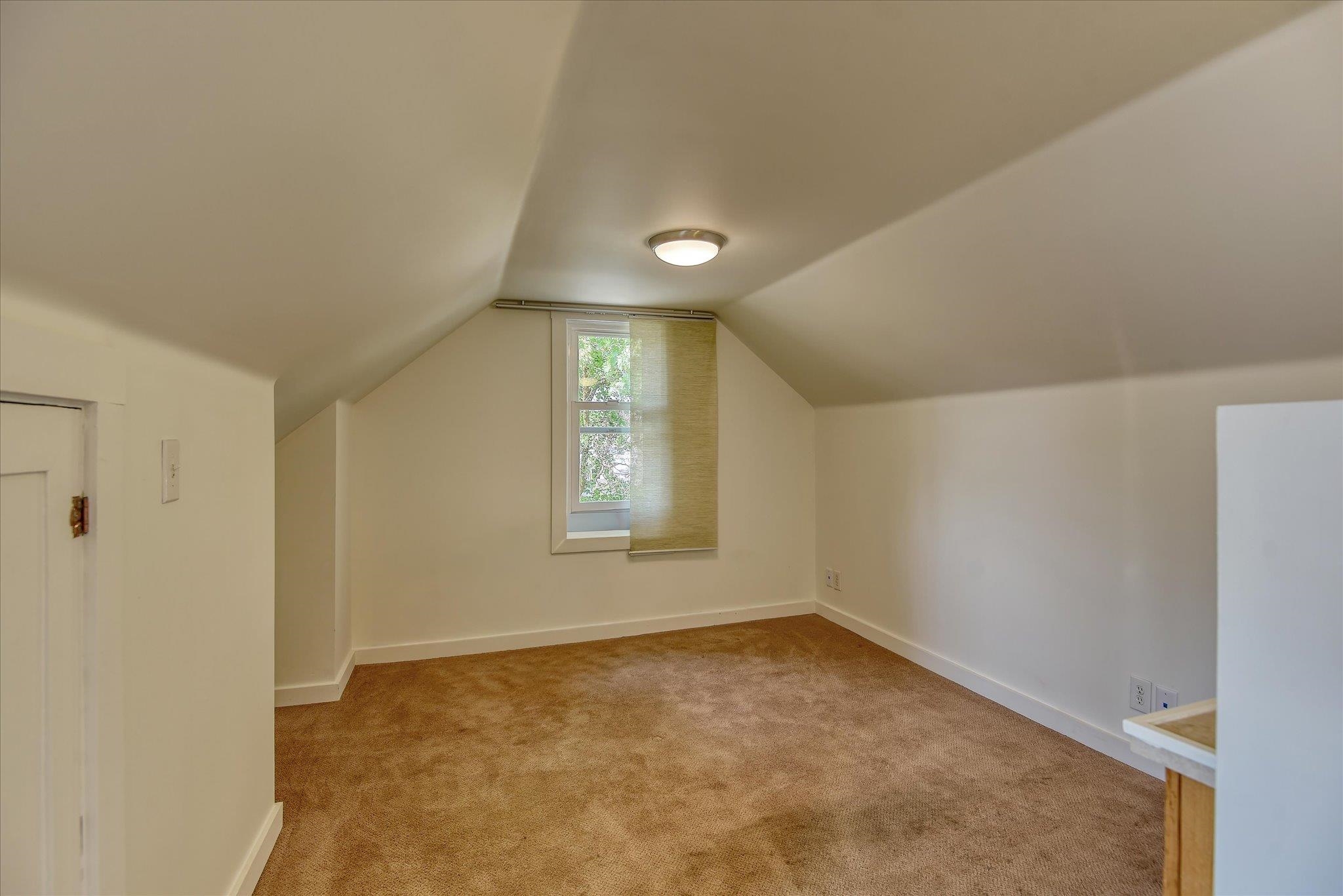 1917 W Mansfield Ave - Photo 18