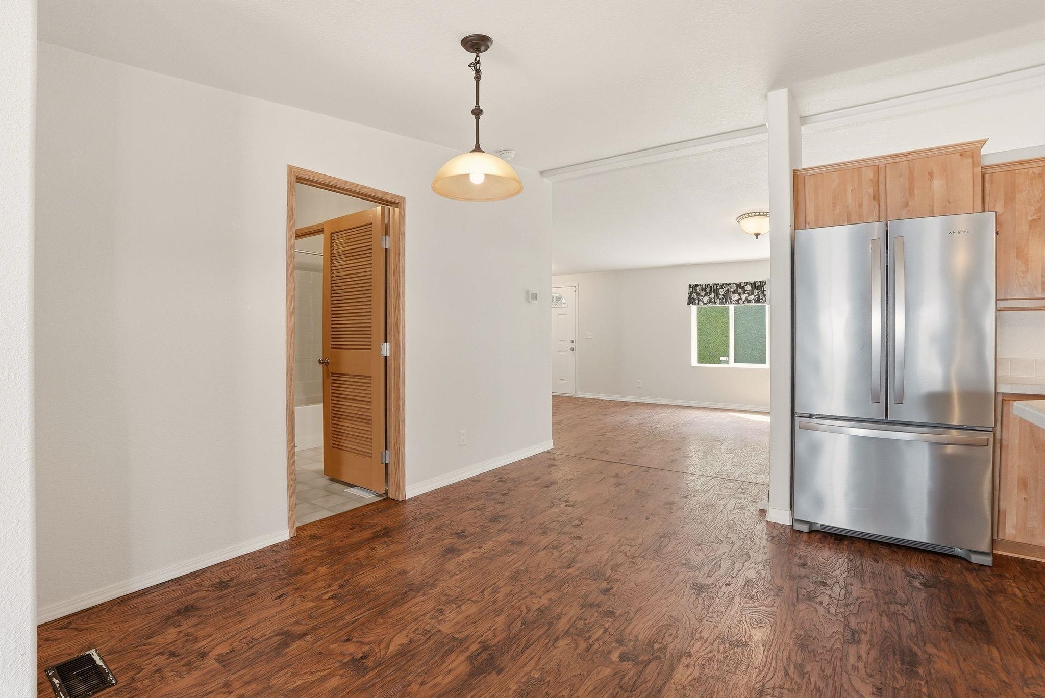 1604 N Hodges Ln - Photo 9