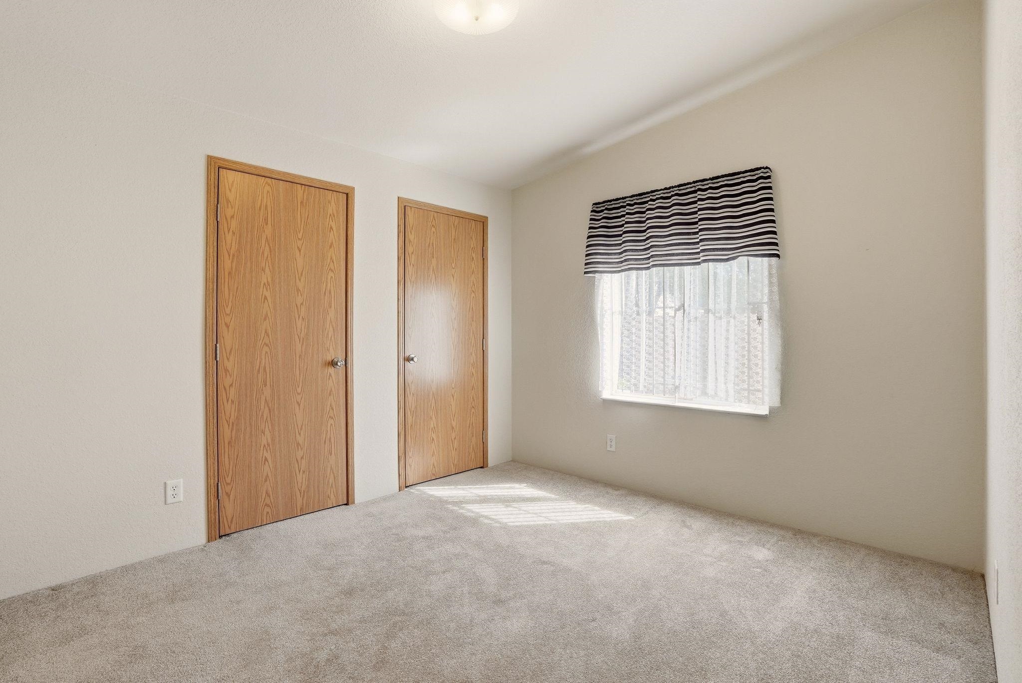 1604 N Hodges Ln - Photo 30