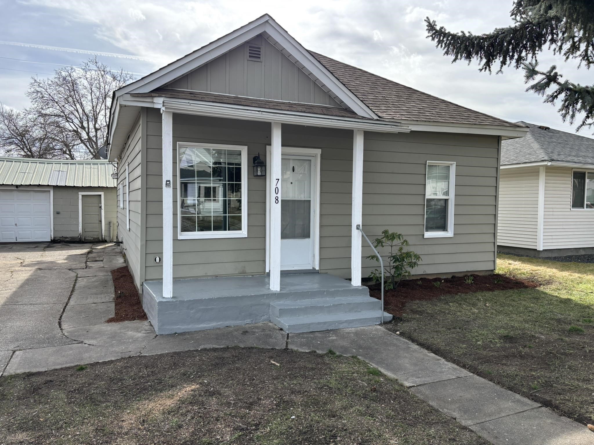 708 E Providence Ave - Photo 2