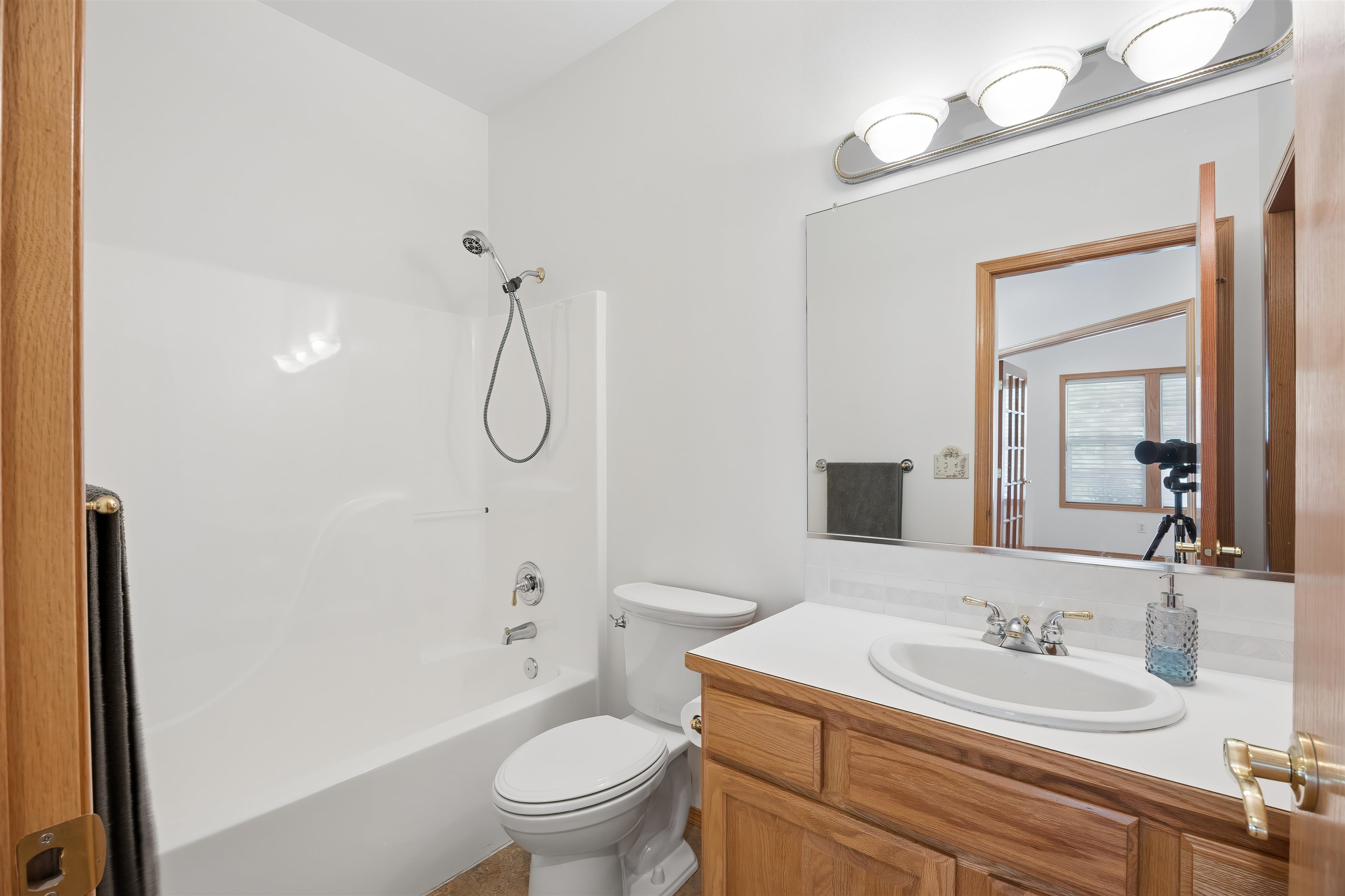 7015 N East Bluff Ct - Photo 32