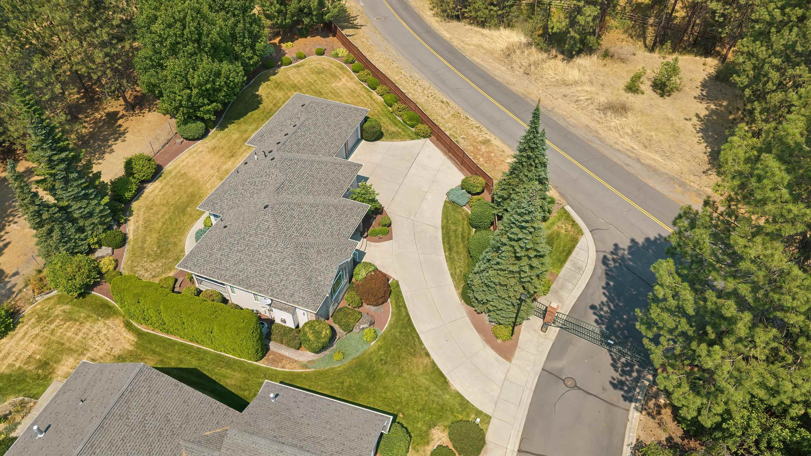 7015 N East Bluff Ct - Photo 41
