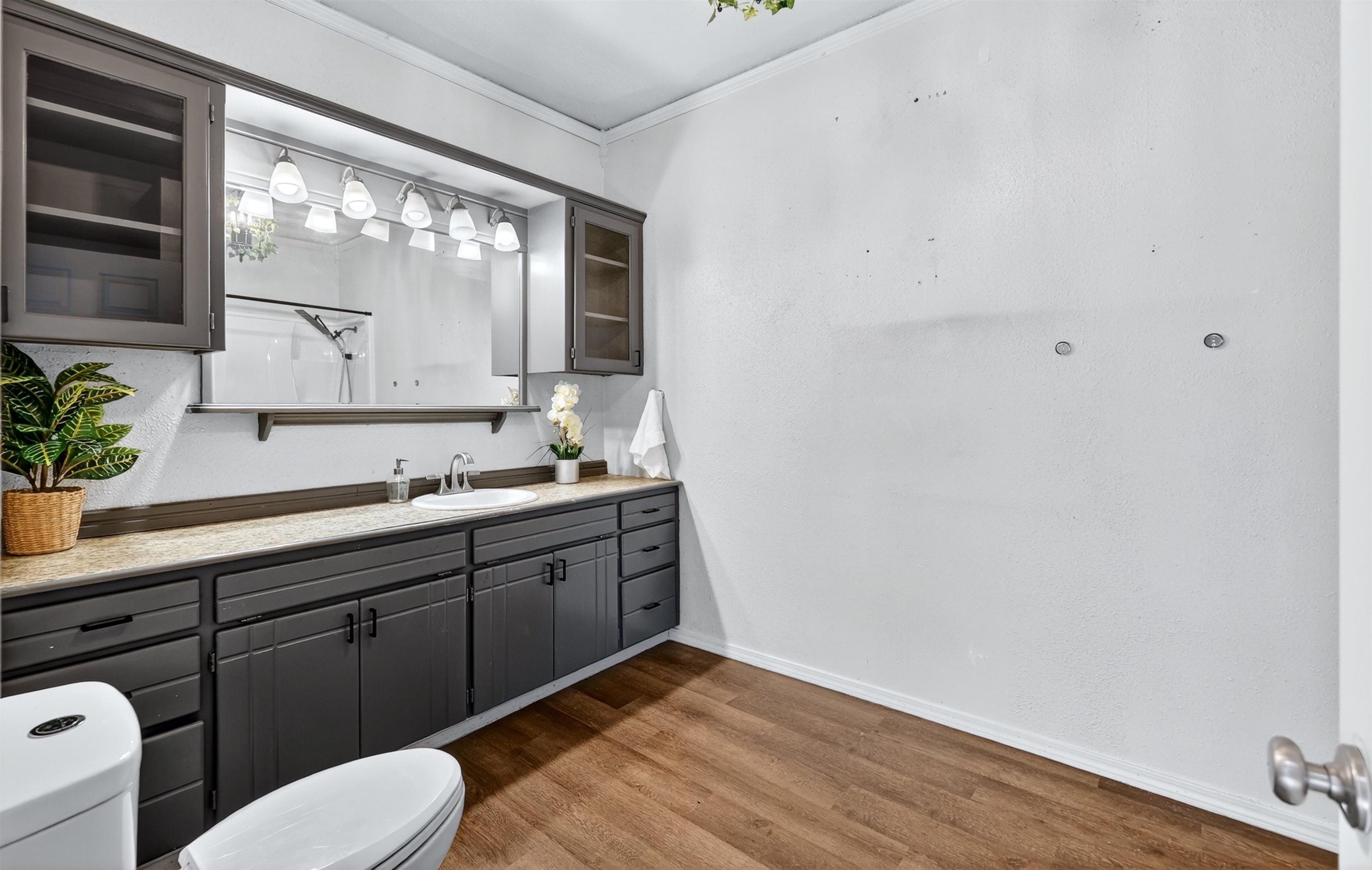 1203 E Broad Ave - Photo 21