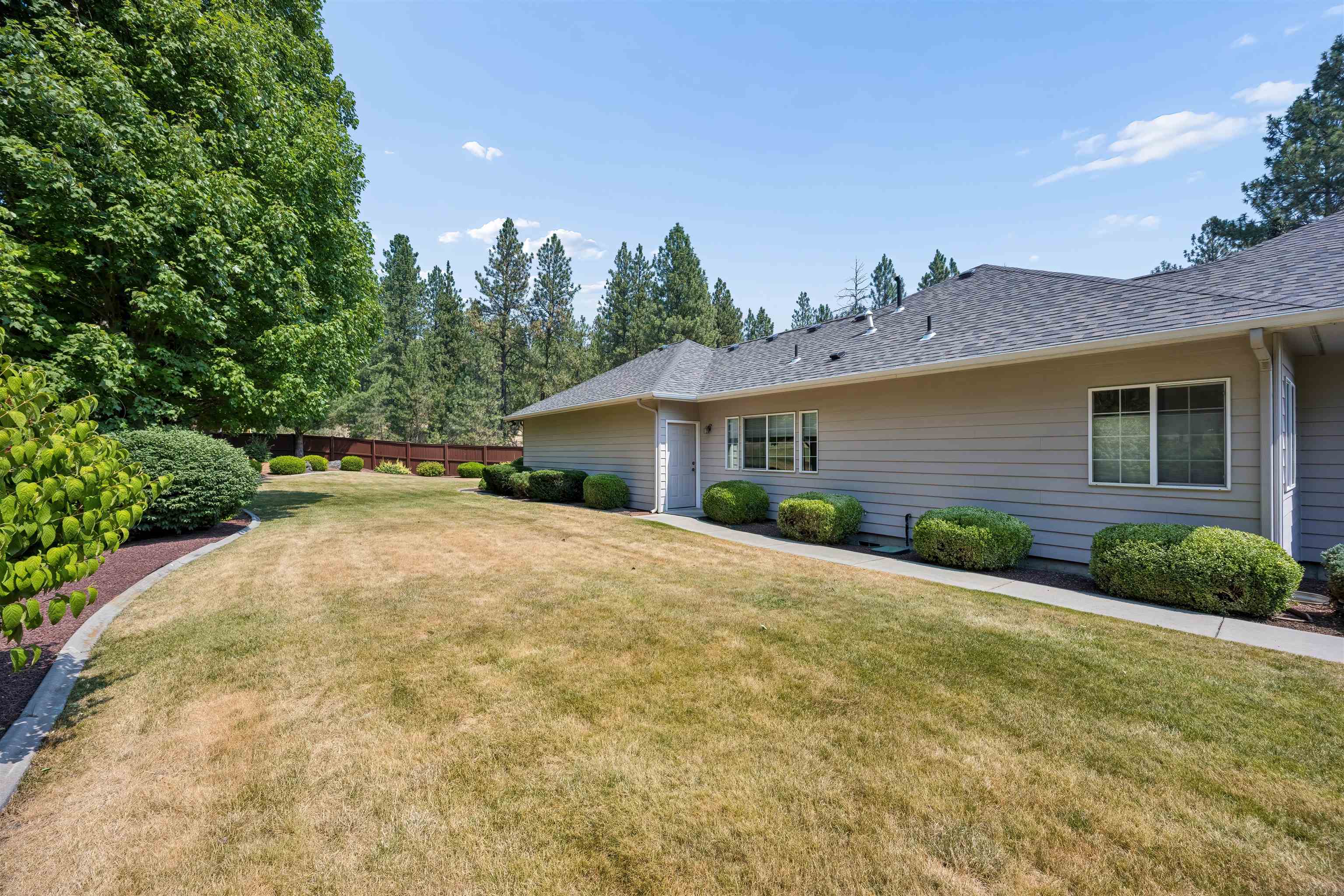 7015 N East Bluff Ct - Photo 37