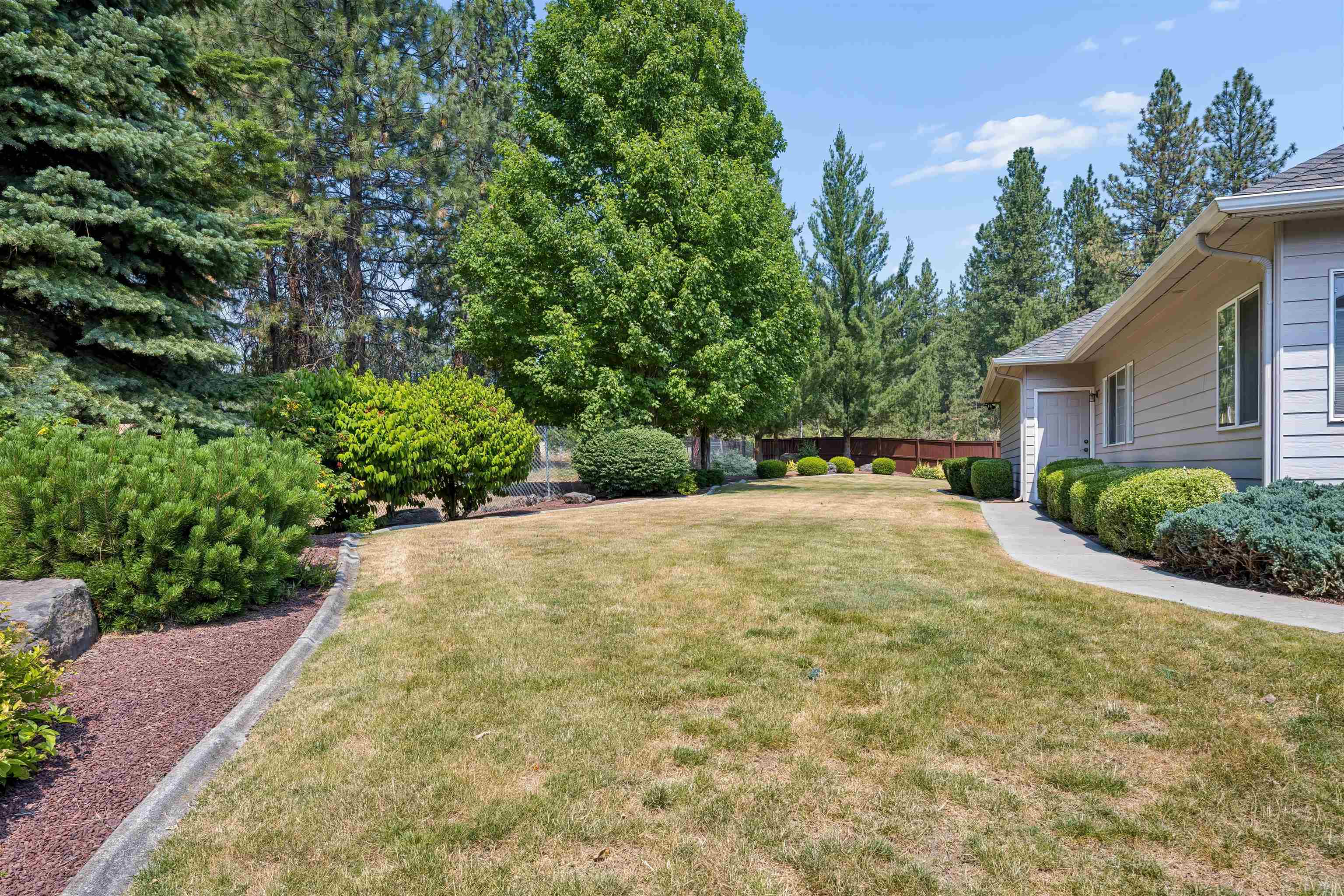7015 N East Bluff Ct - Photo 38