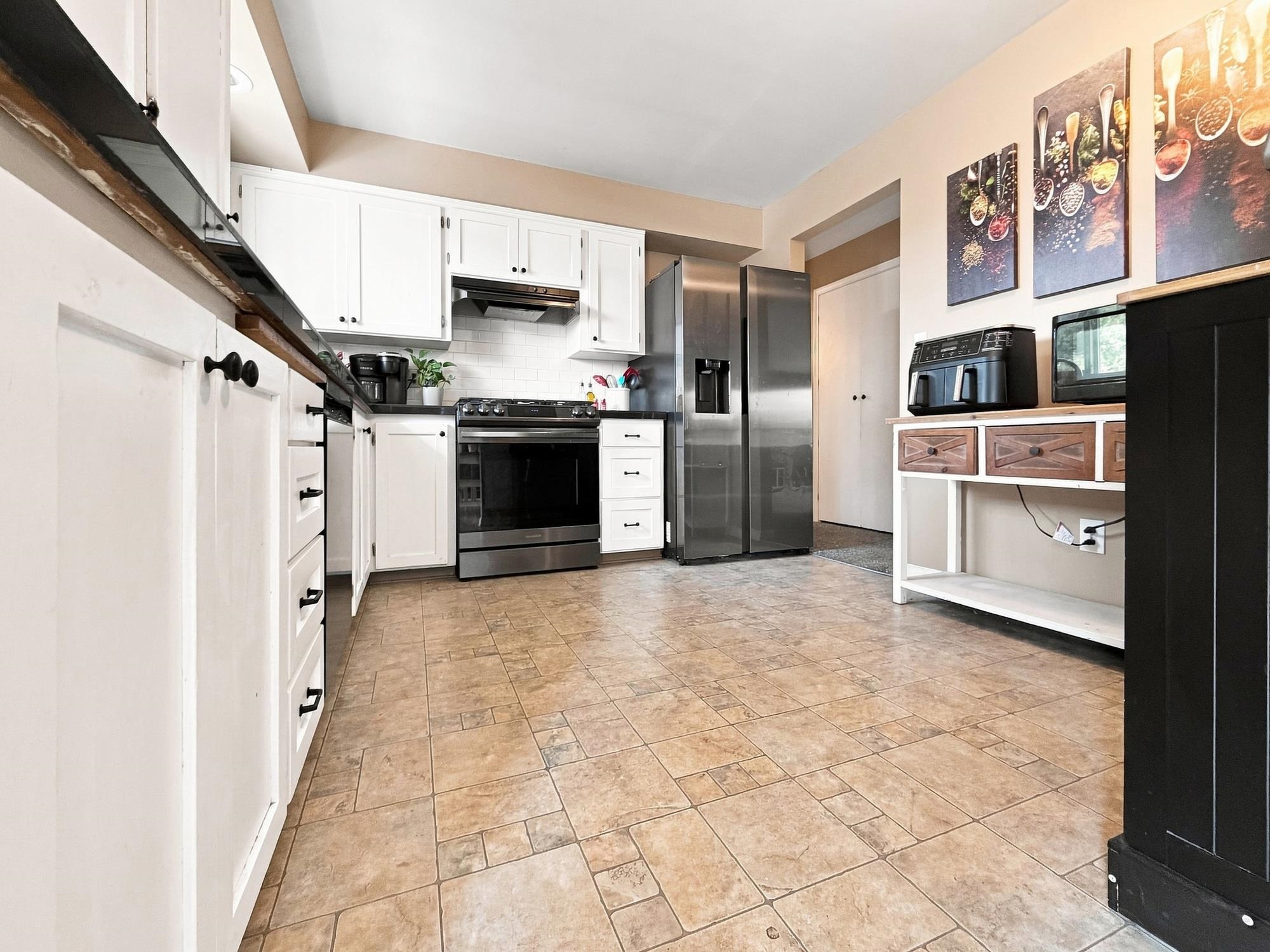 13916 E Mallon Ave - Photo 10