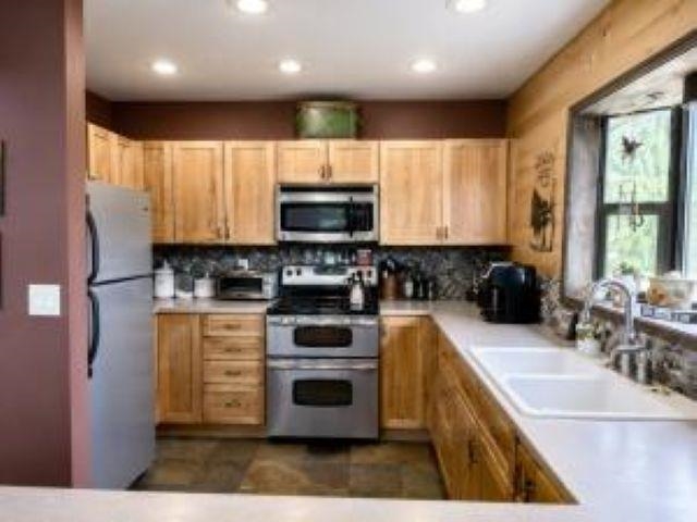1258 PINGSTON CREEK Rd - Photo 11