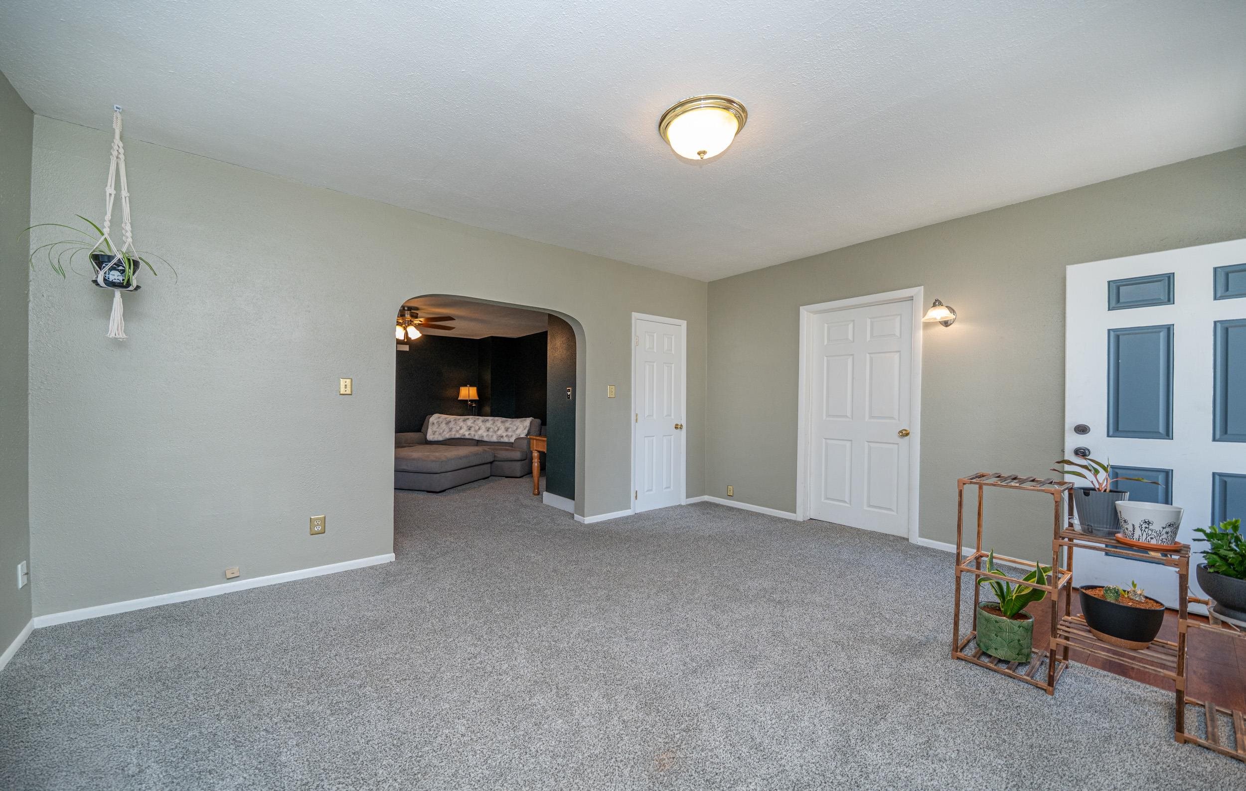 3518 W Hoffman Ave - Photo 12