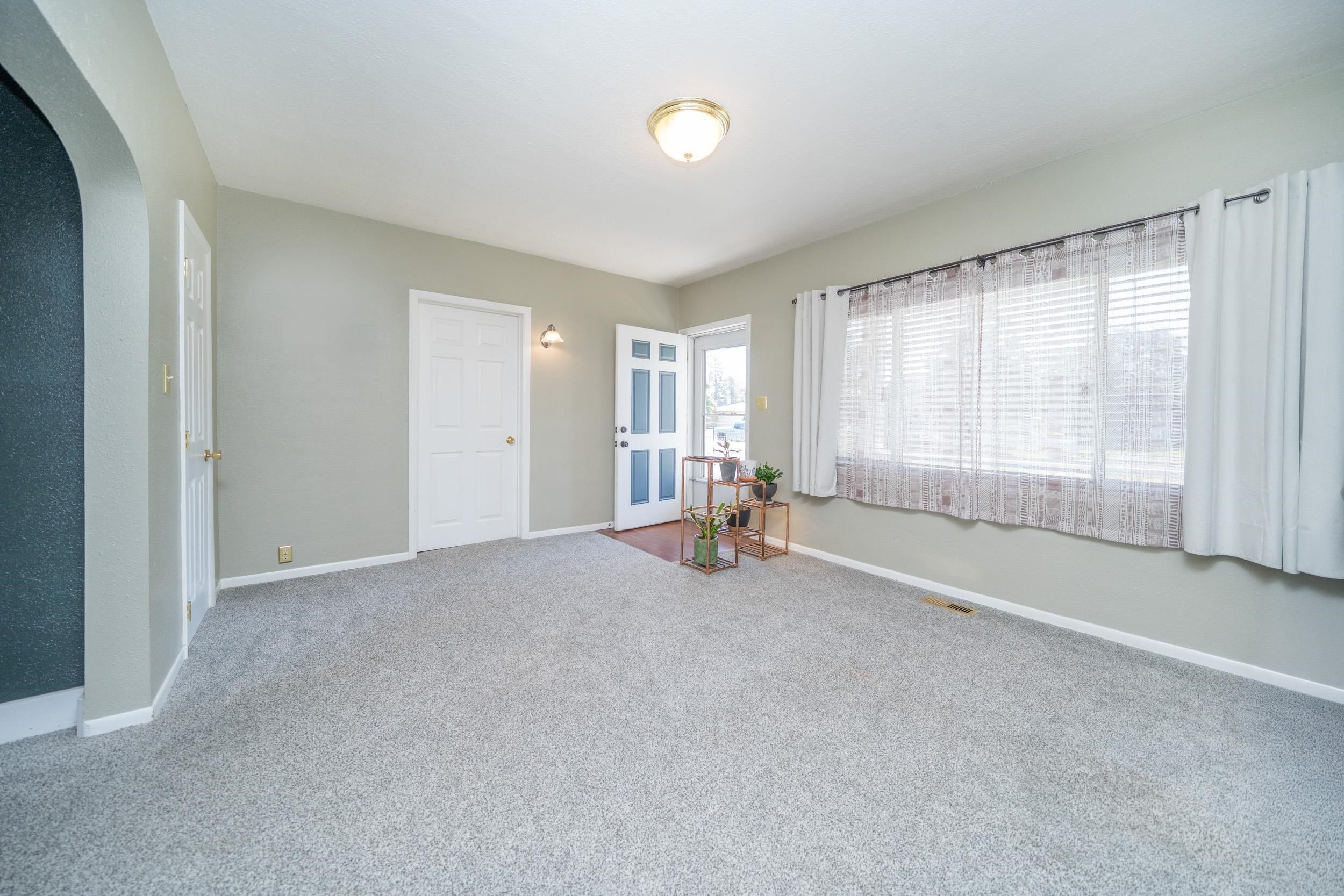 3518 W Hoffman Ave - Photo 10