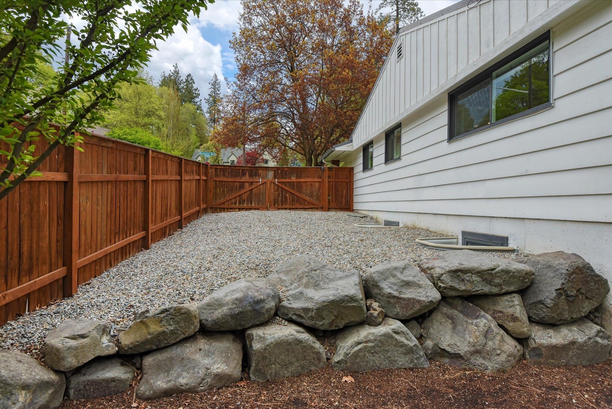 1719 S Rockwood Blvd - Photo 32