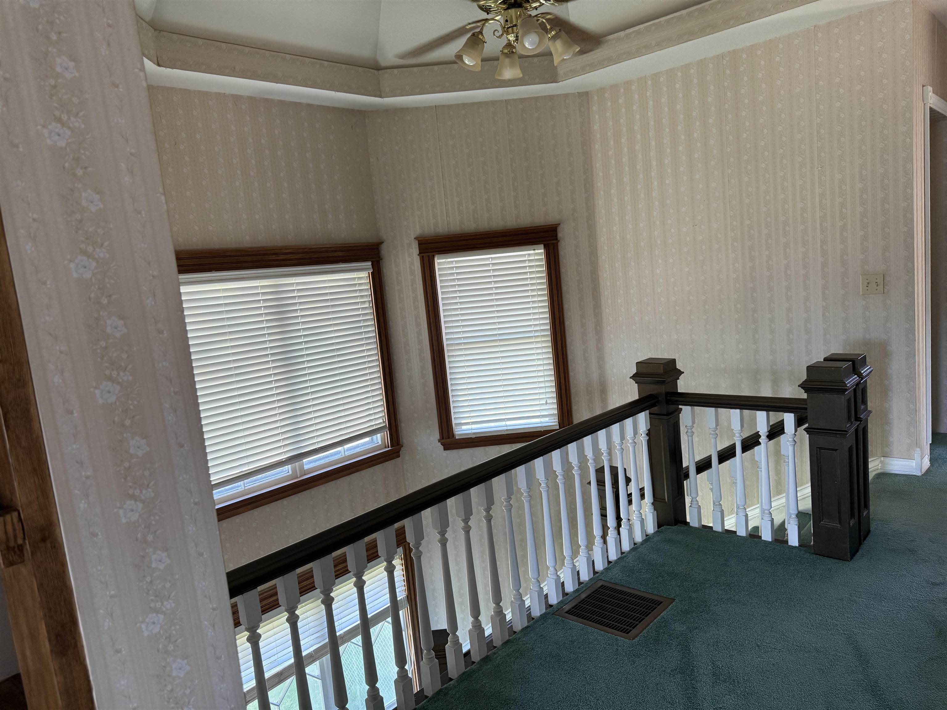 520 Marshall St - Photo 20