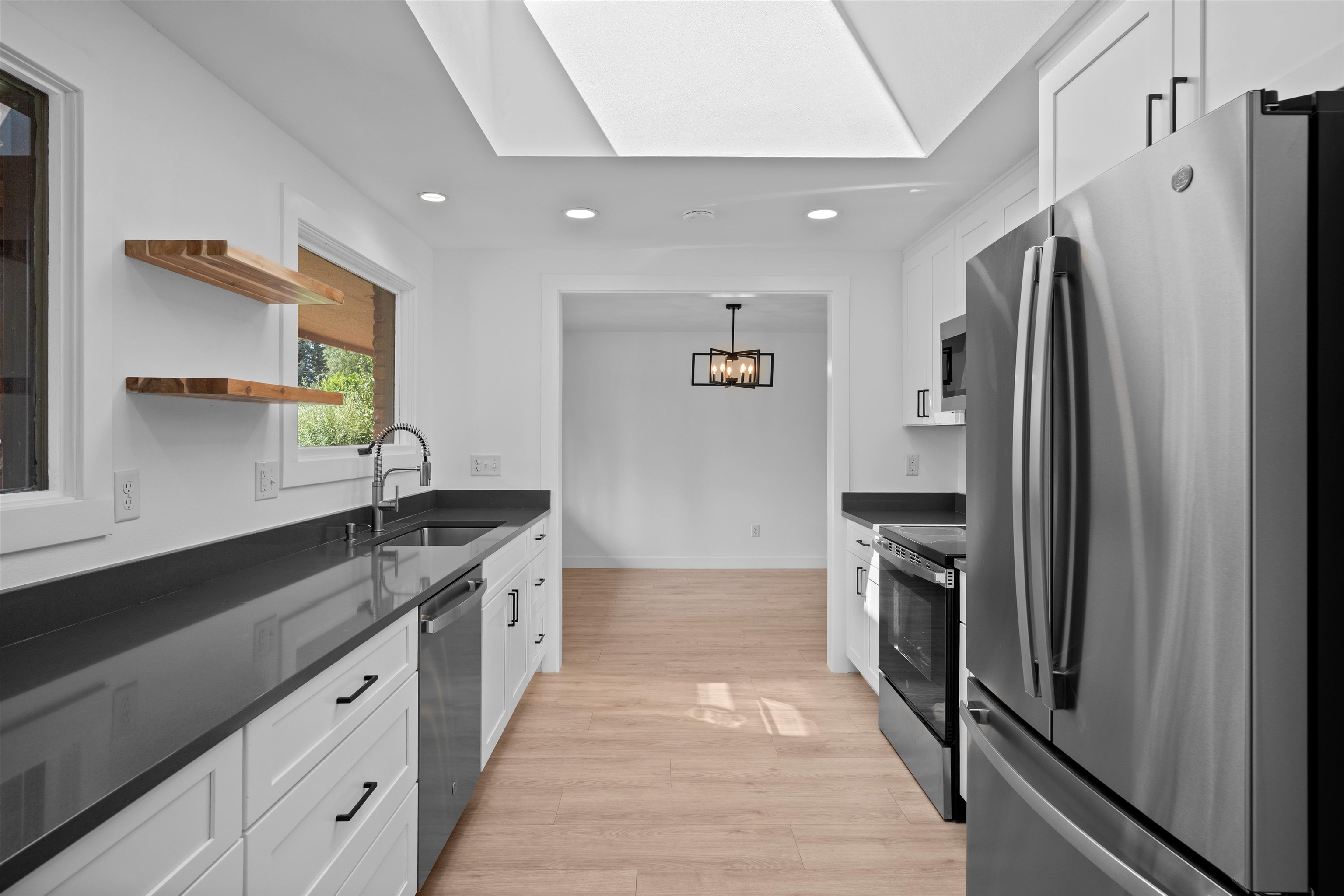 7118 N Winston Dr - Photo 3
