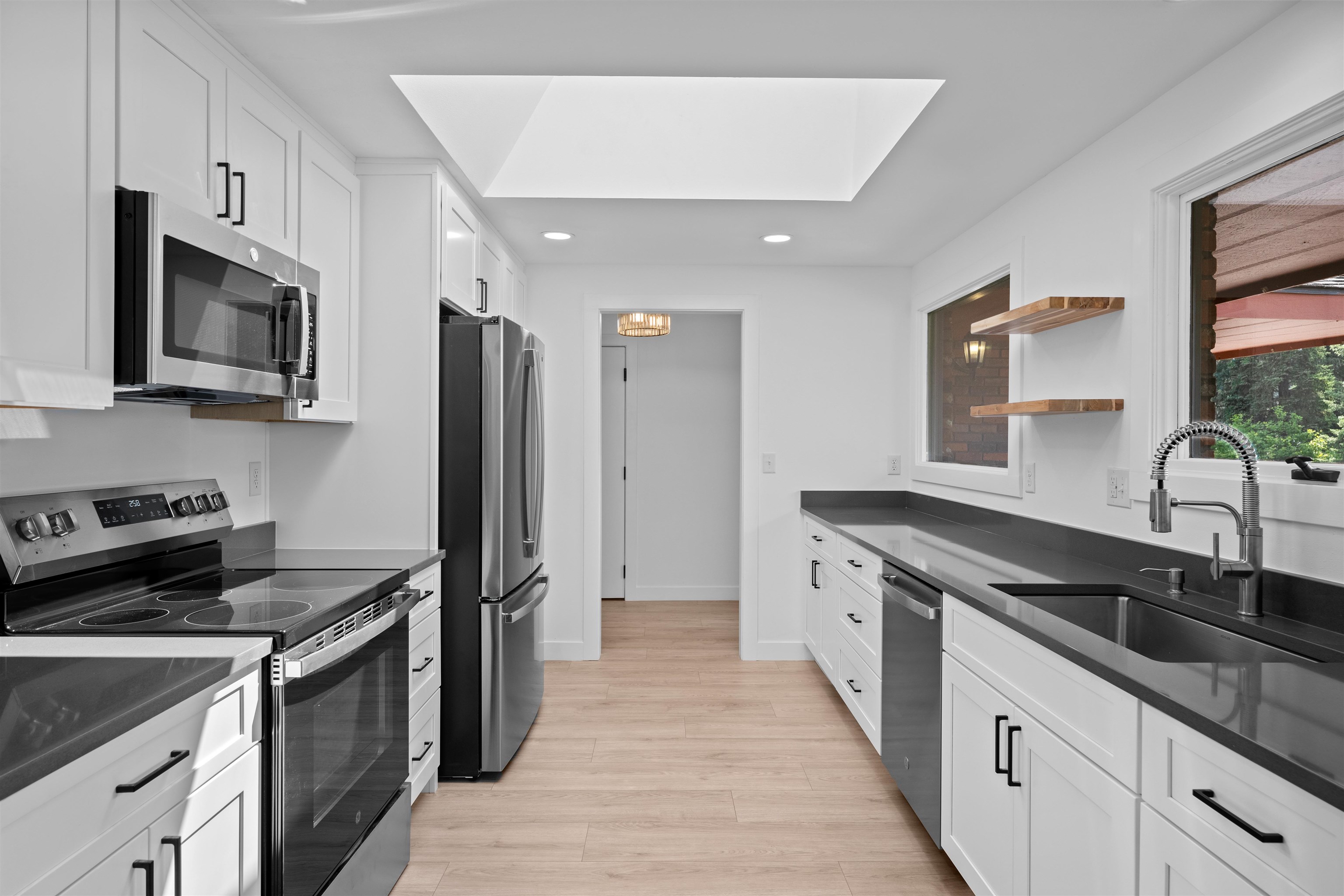 7118 N Winston Dr - Photo 4
