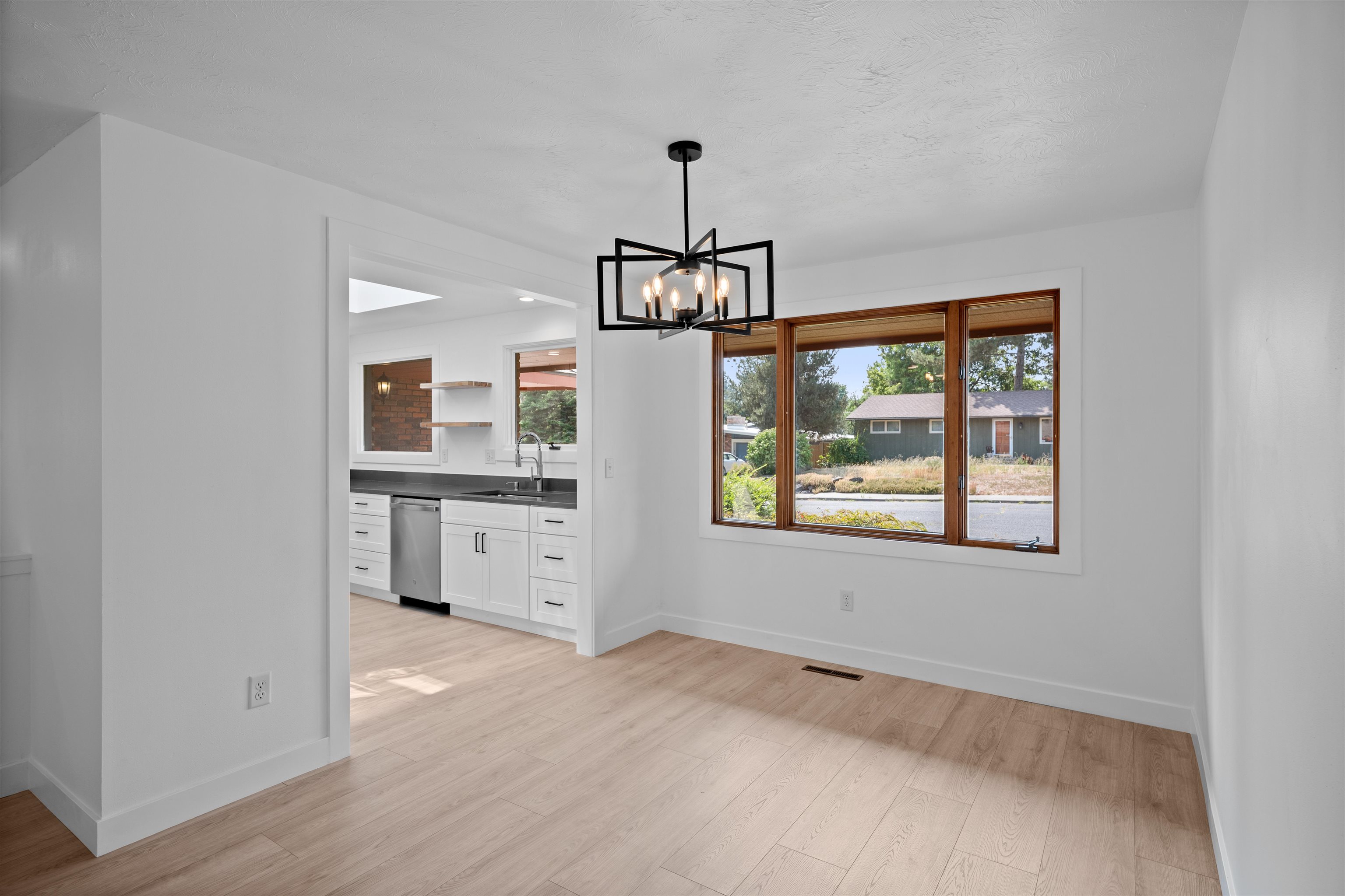 7118 N Winston Dr - Photo 5