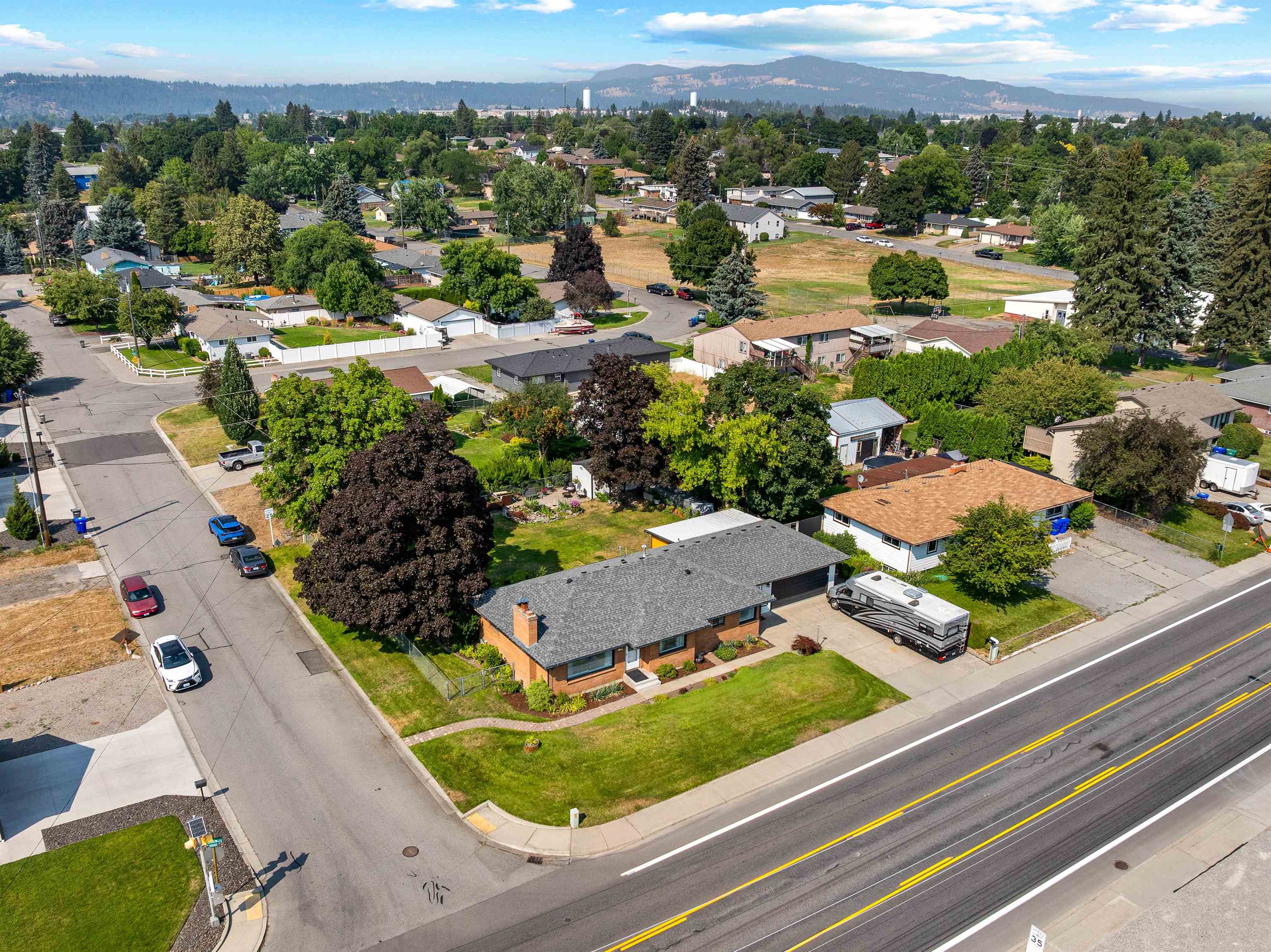 11207 E Broadway Ave - Photo 46