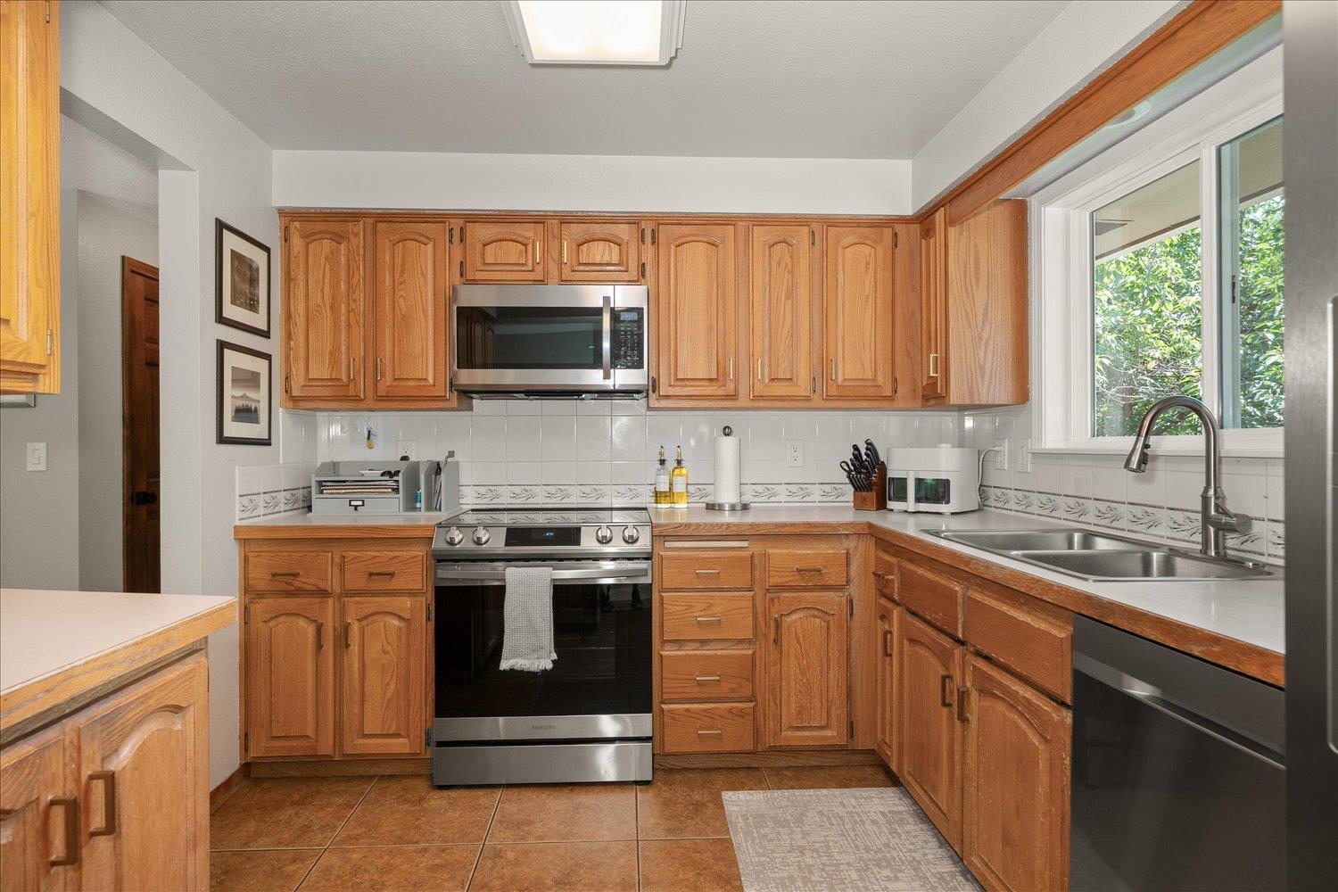 2004 E 55th Ave - Photo 9