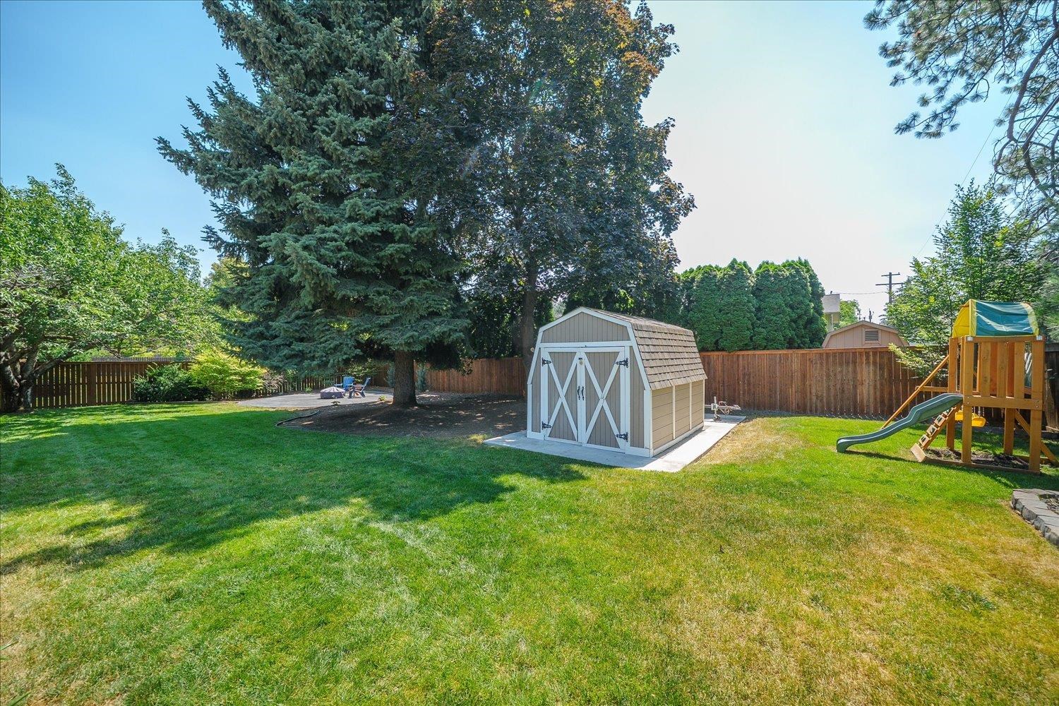 2004 E 55th Ave - Photo 36